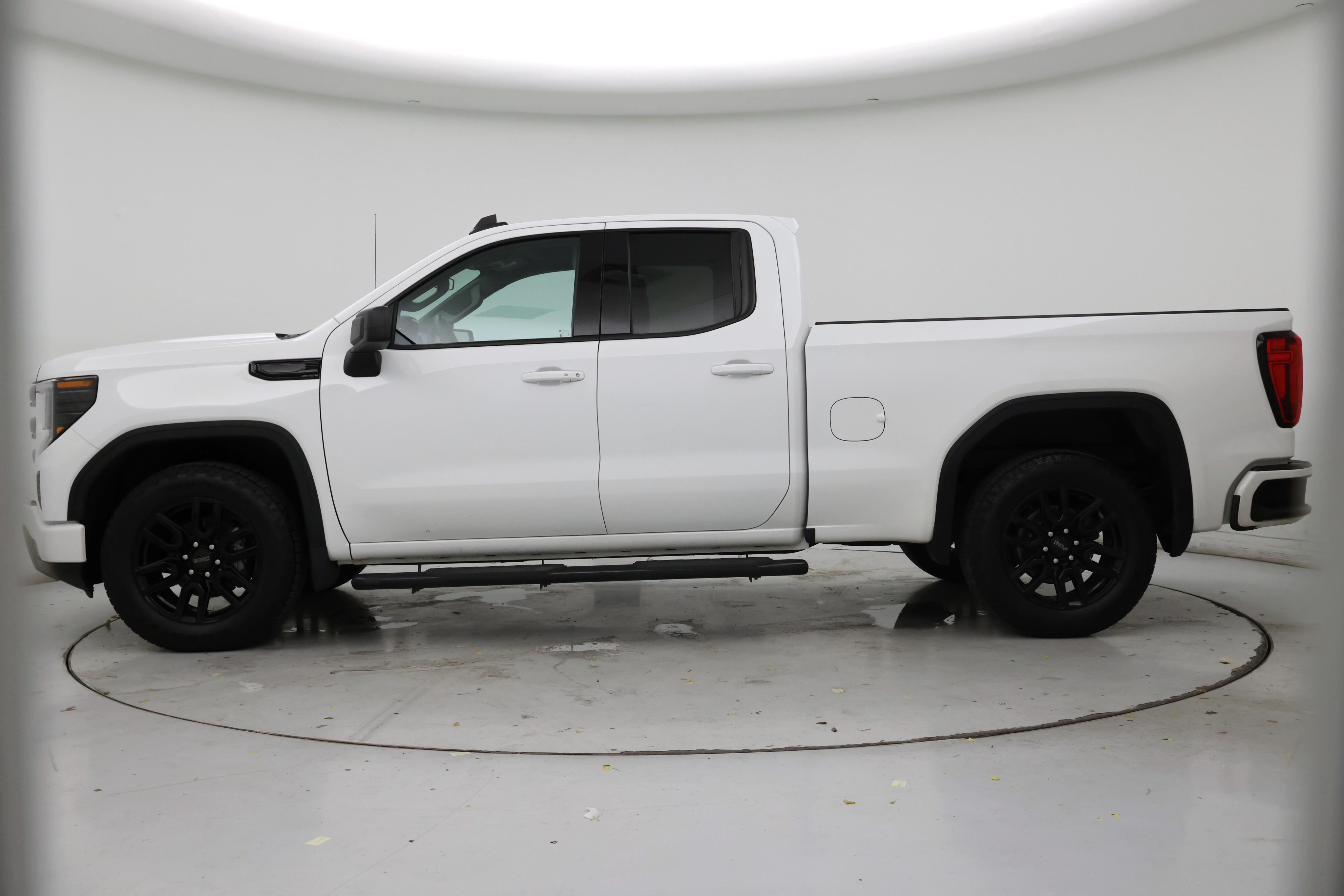 Thumbnail: 2023 GMC Sierra 1500 - 3