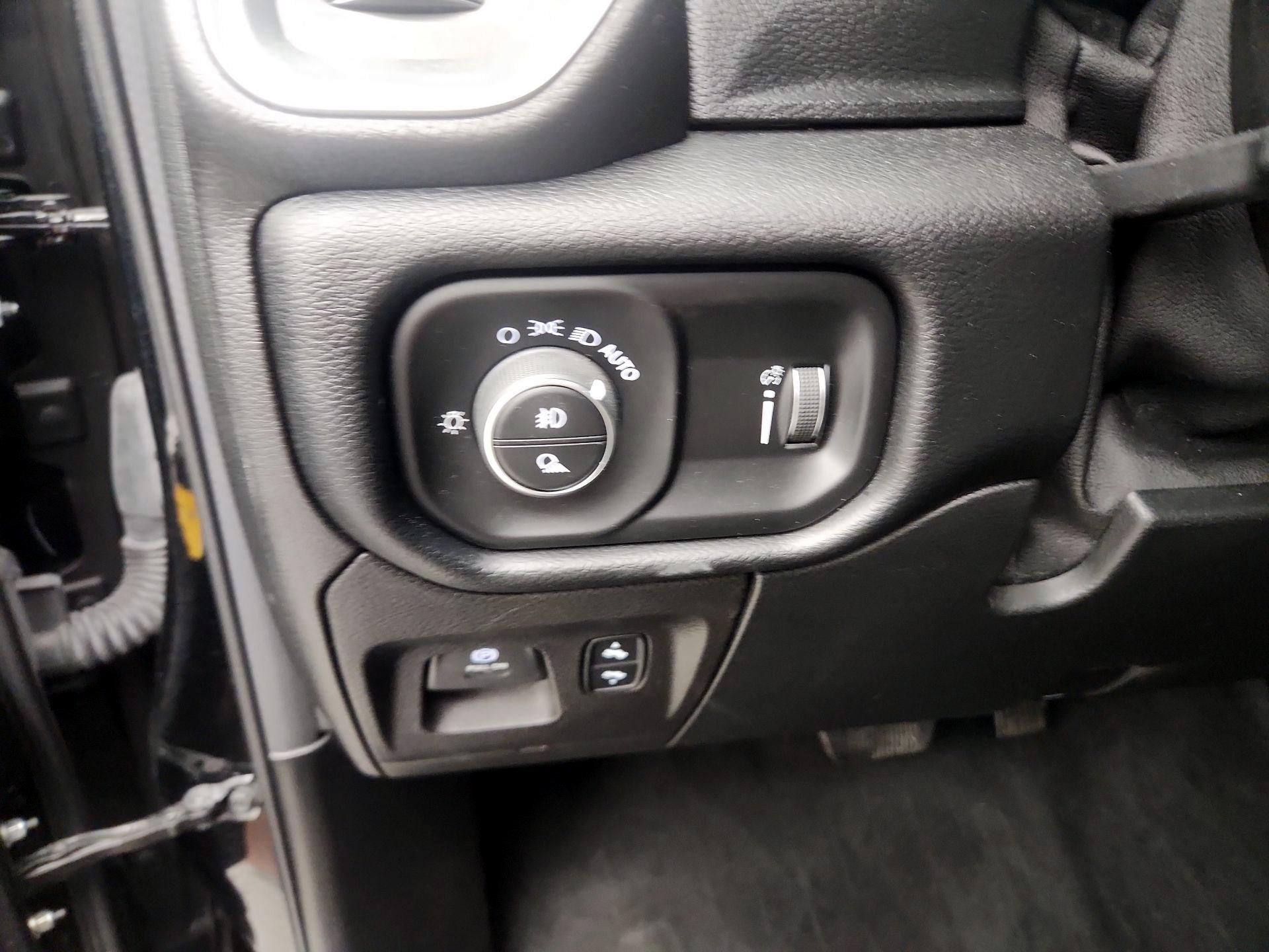 Thumbnail: 2021 RAM 1500 - 13