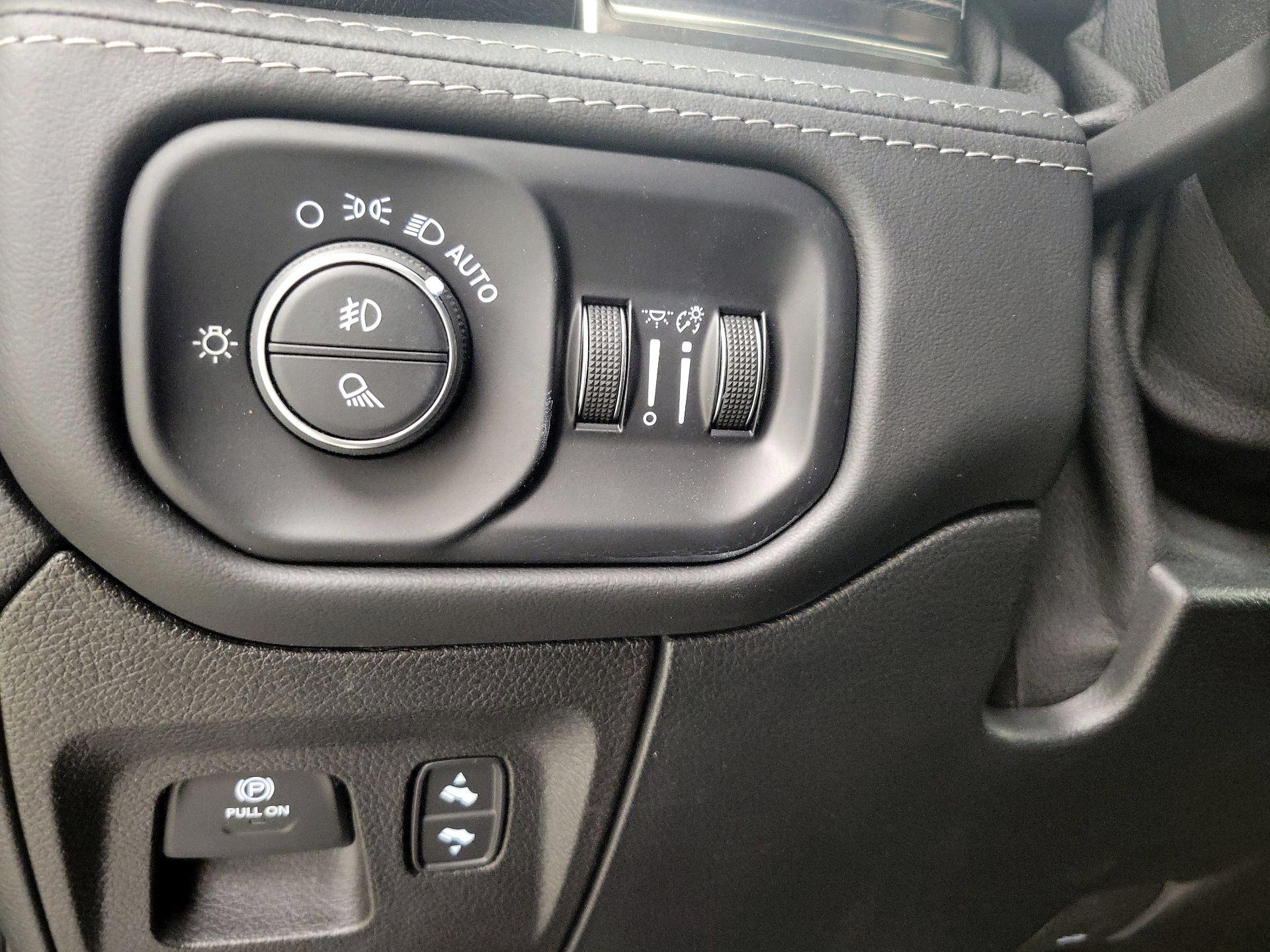 Thumbnail: 2021 RAM 1500 - 13