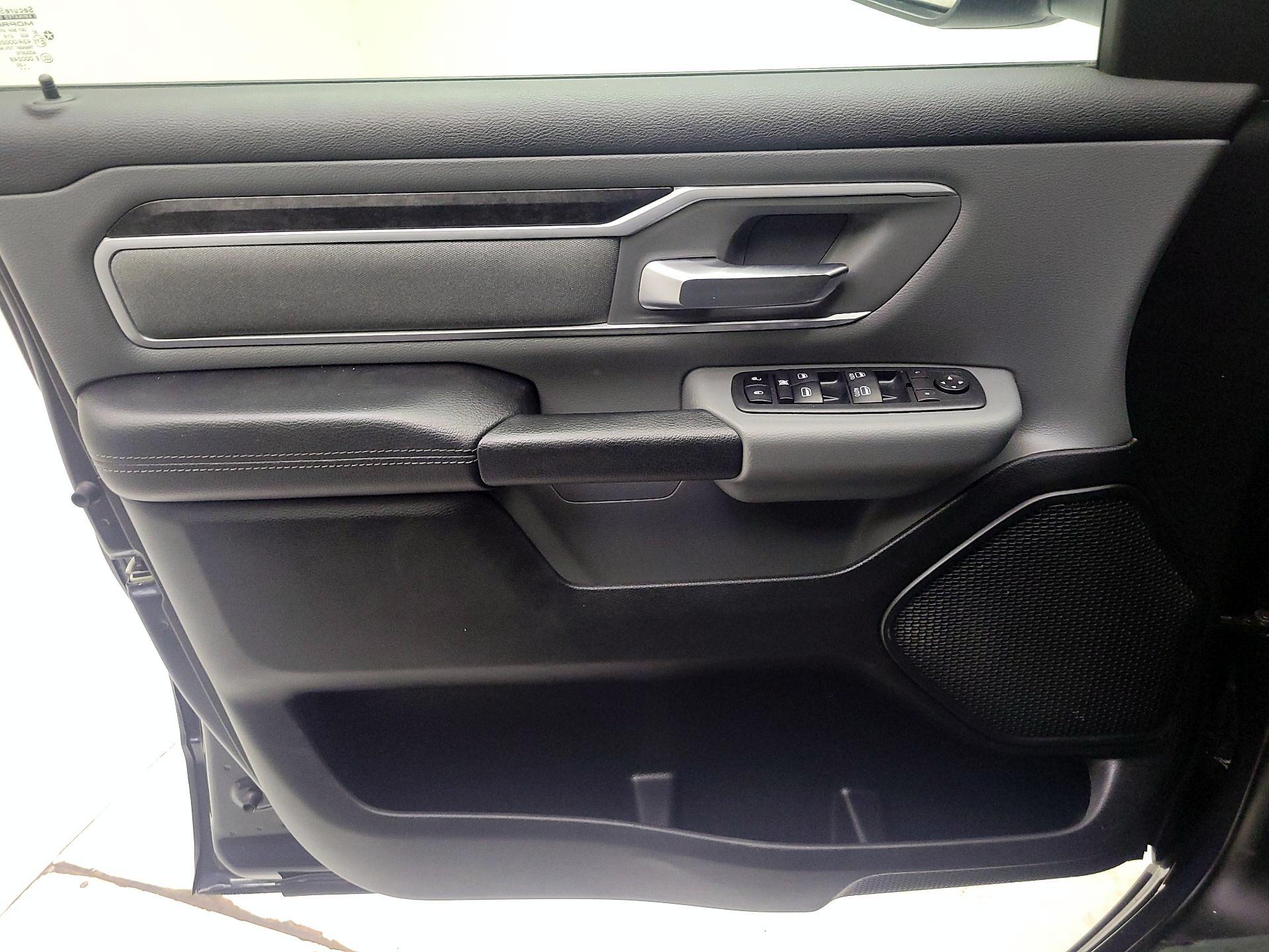 Thumbnail: 2020 RAM 1500 - 10