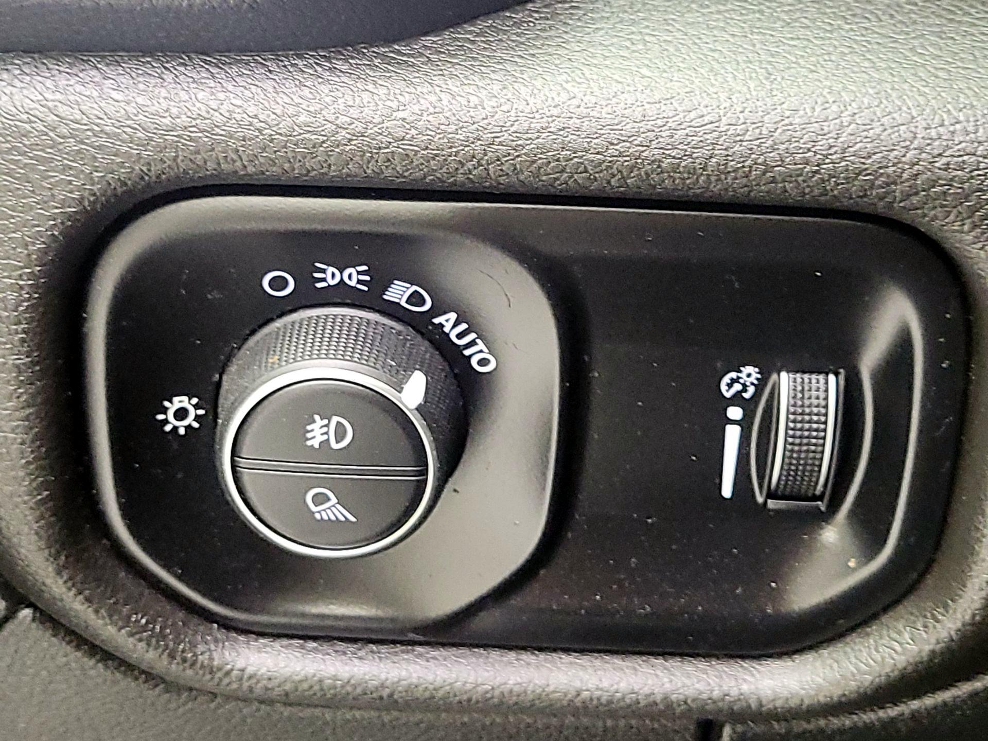 Thumbnail: 2020 RAM 1500 - 11