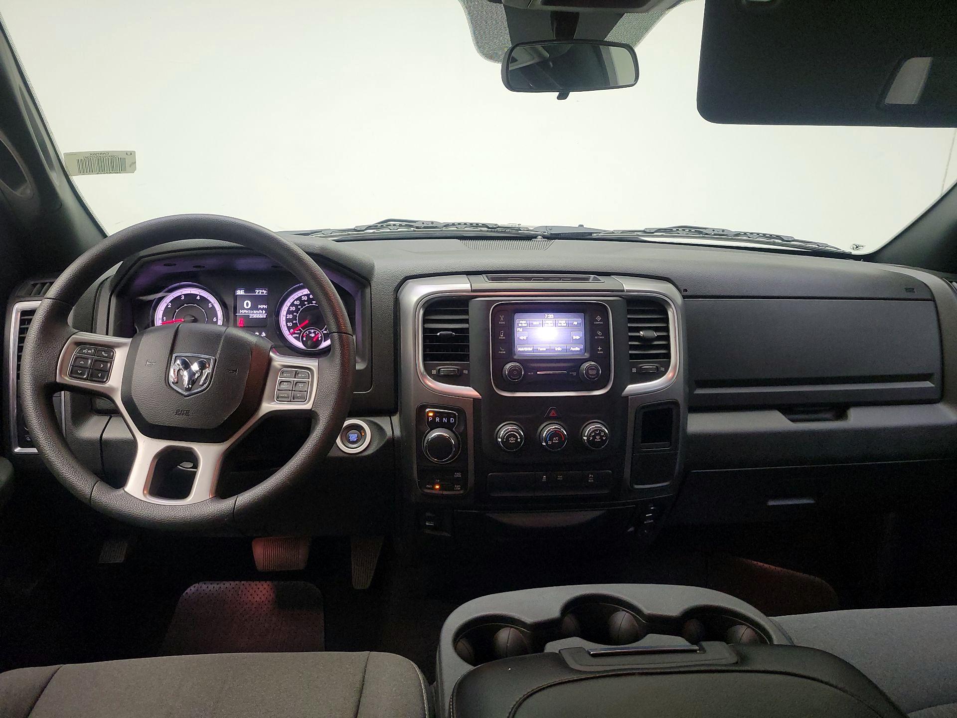 Thumbnail: 2022 RAM 1500 Classic - 9