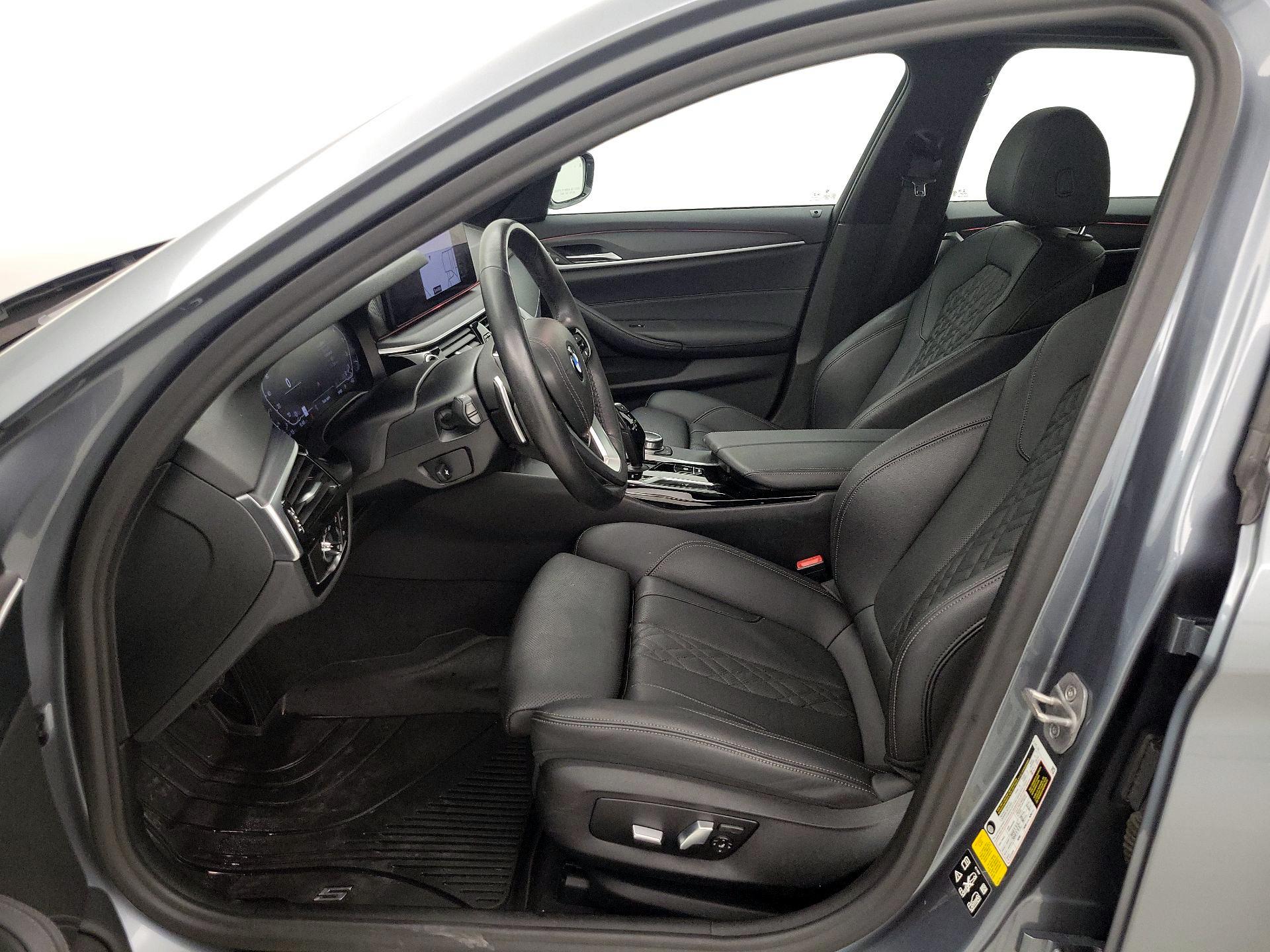 Thumbnail: 2022 BMW 5 Series - 11