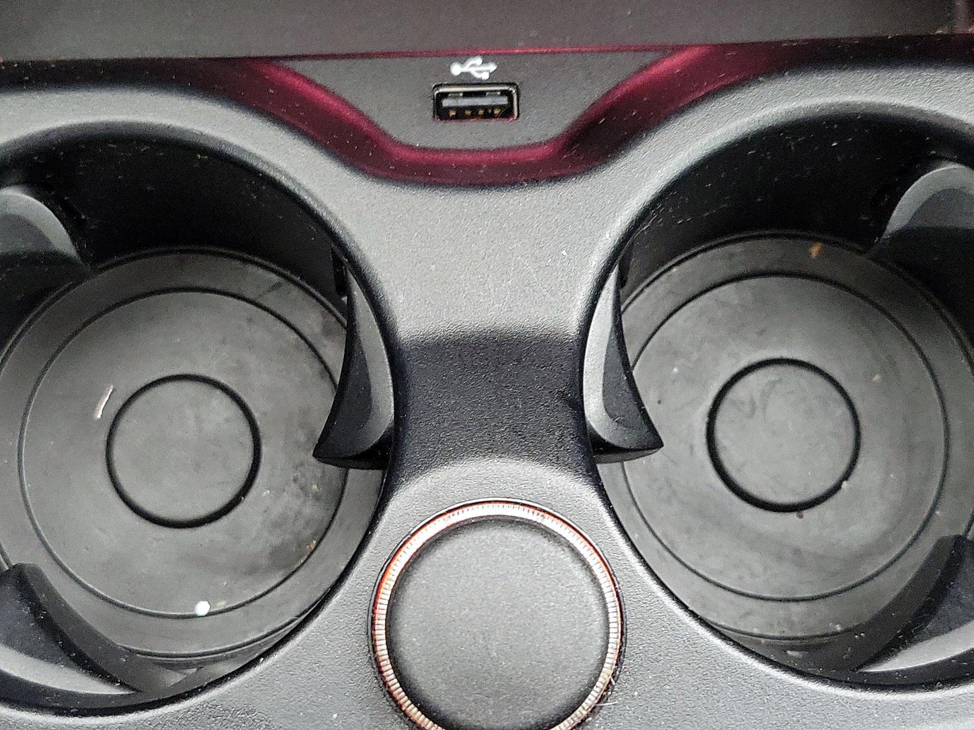 Thumbnail: 2022 BMW 5 Series - 19