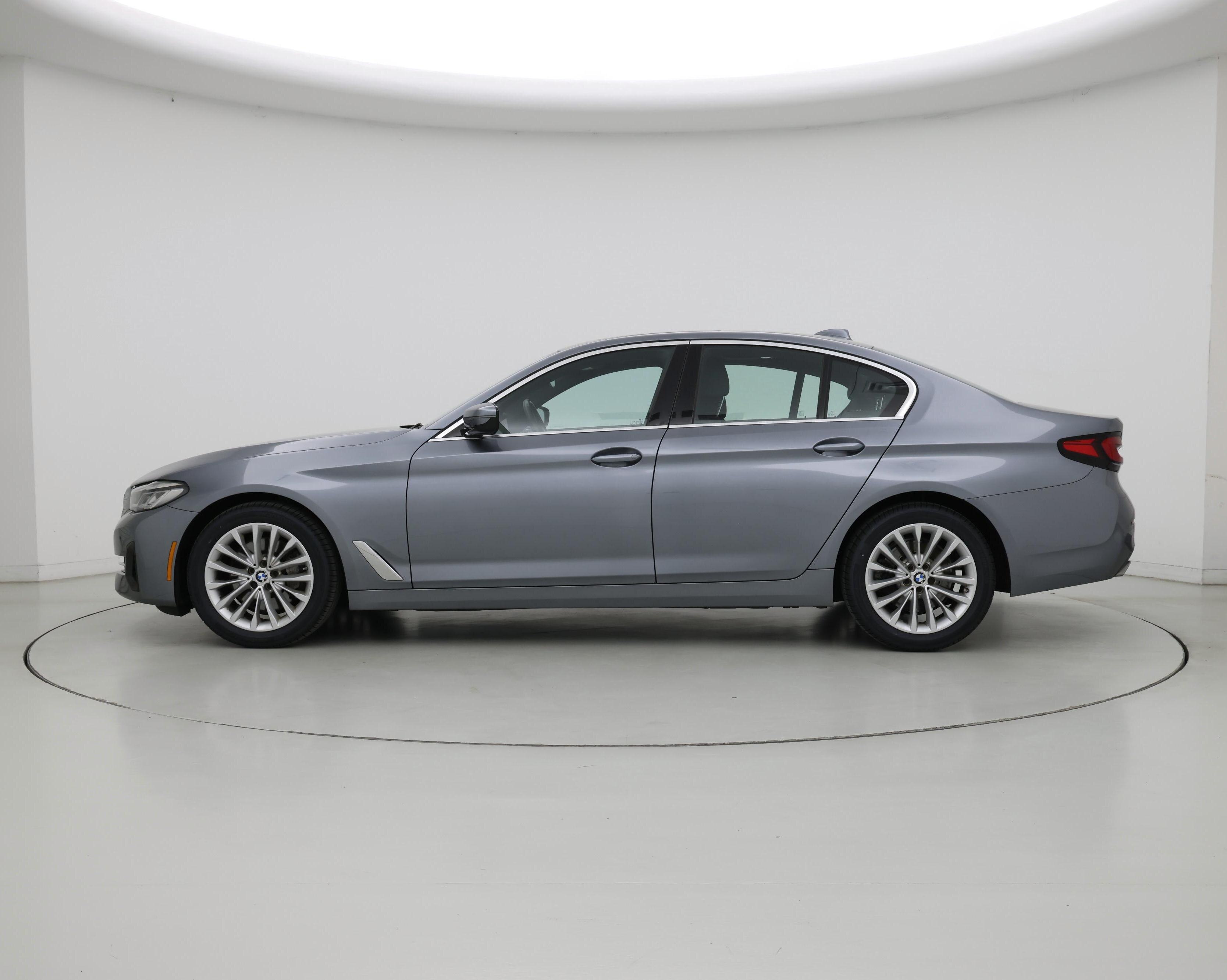 Thumbnail: 2022 BMW 5 Series - 3