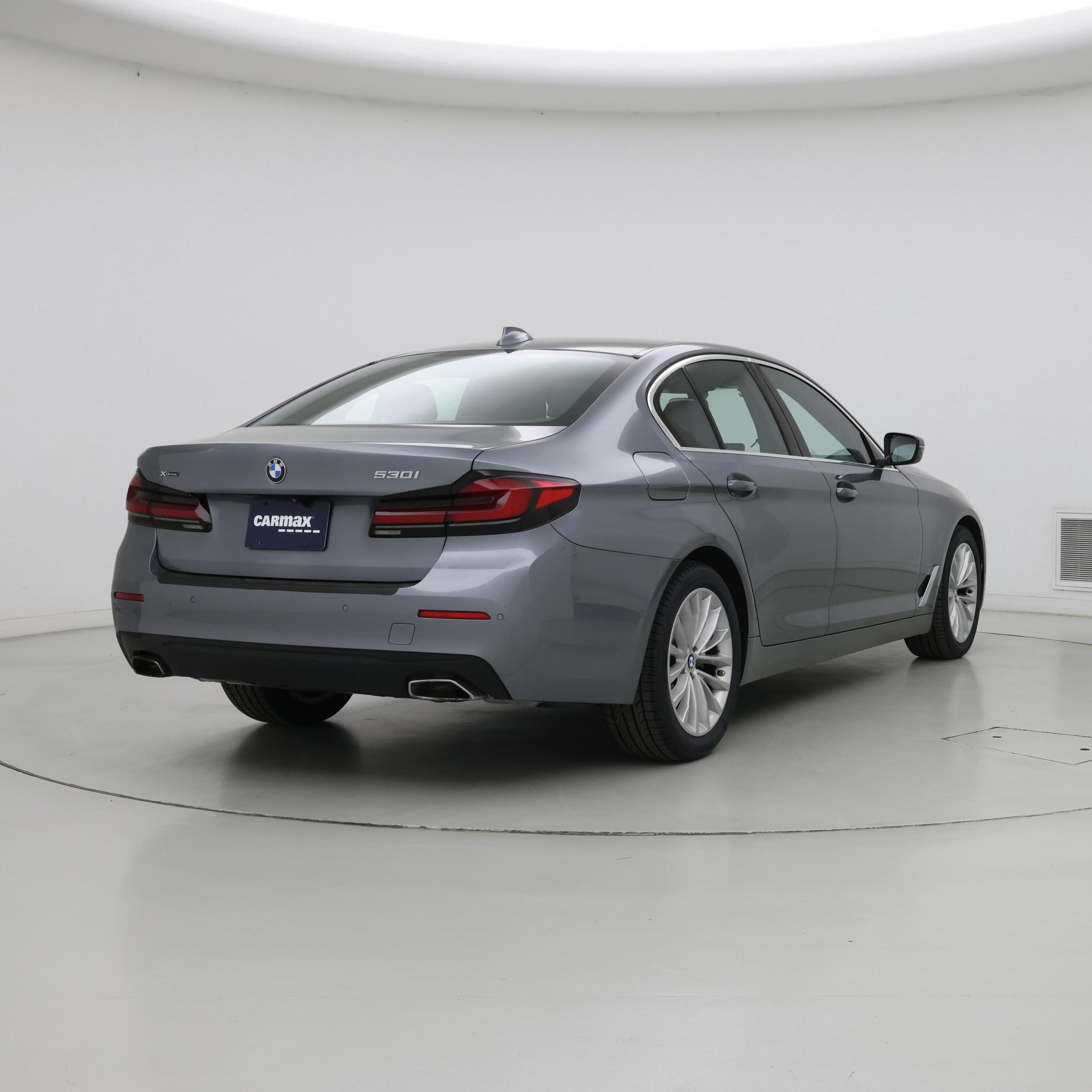 Thumbnail: 2022 BMW 5 Series - 8