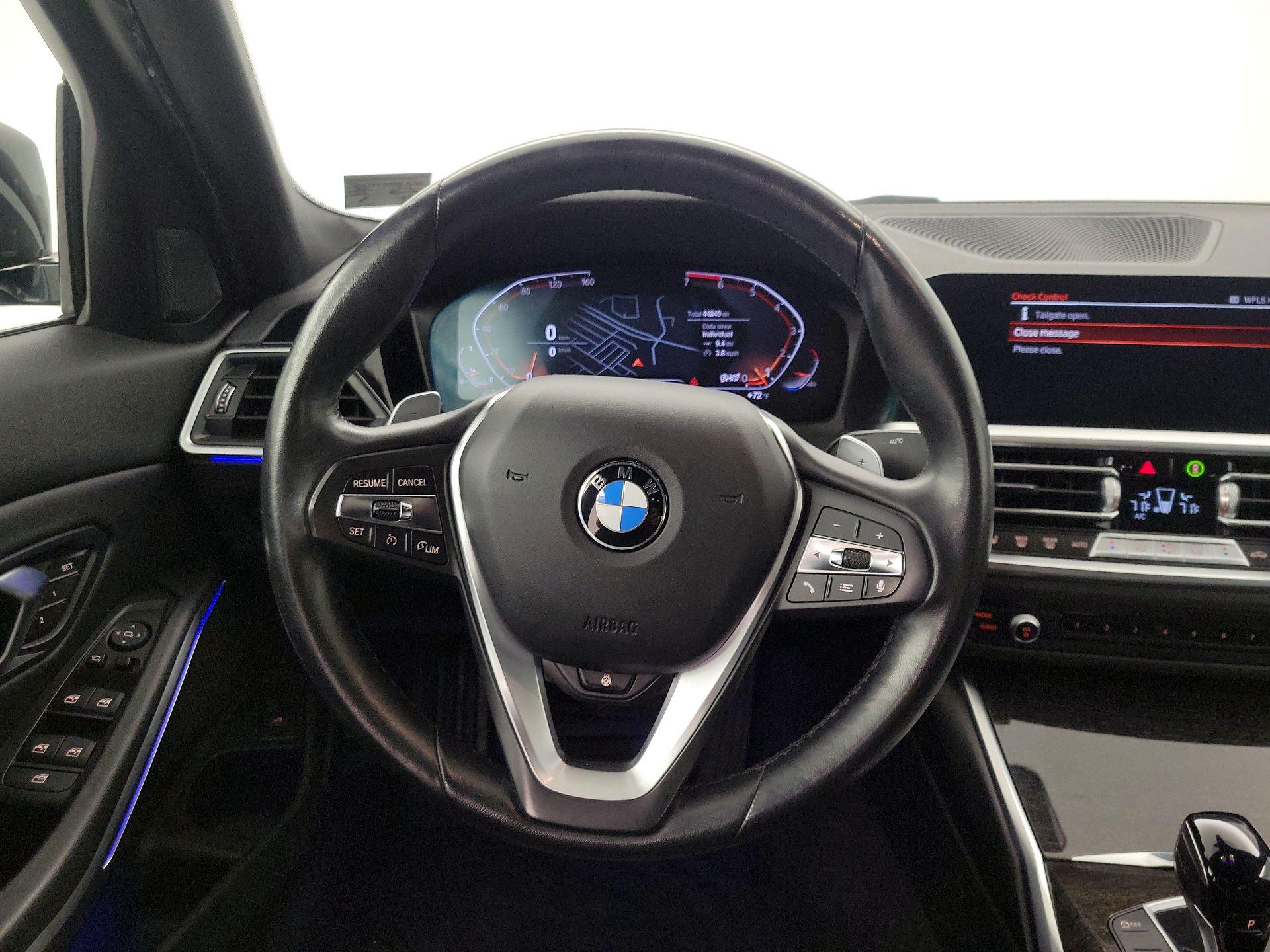 Thumbnail: 2022 BMW 3 Series - 10