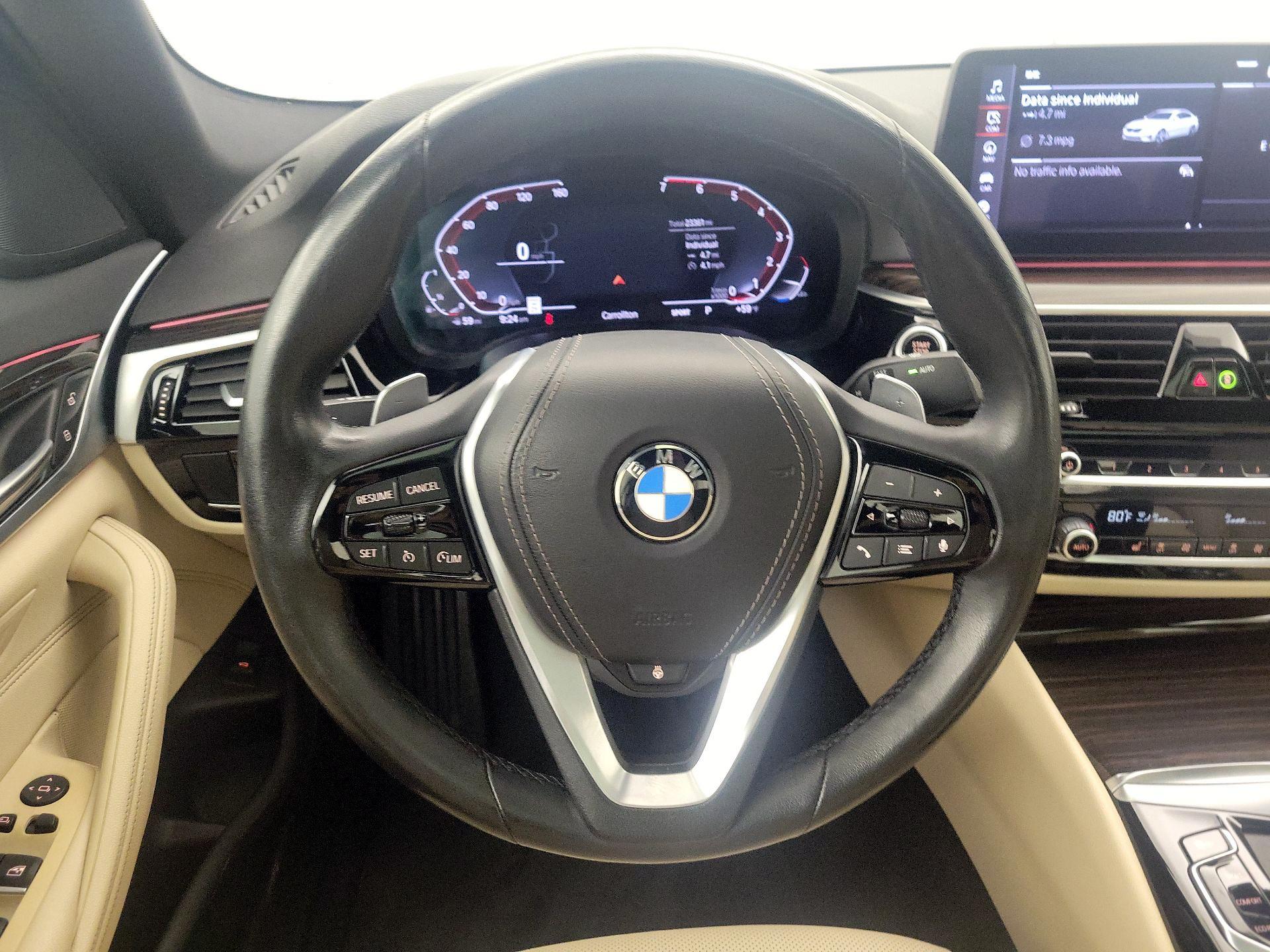 Thumbnail: 2023 BMW 5 Series - 10