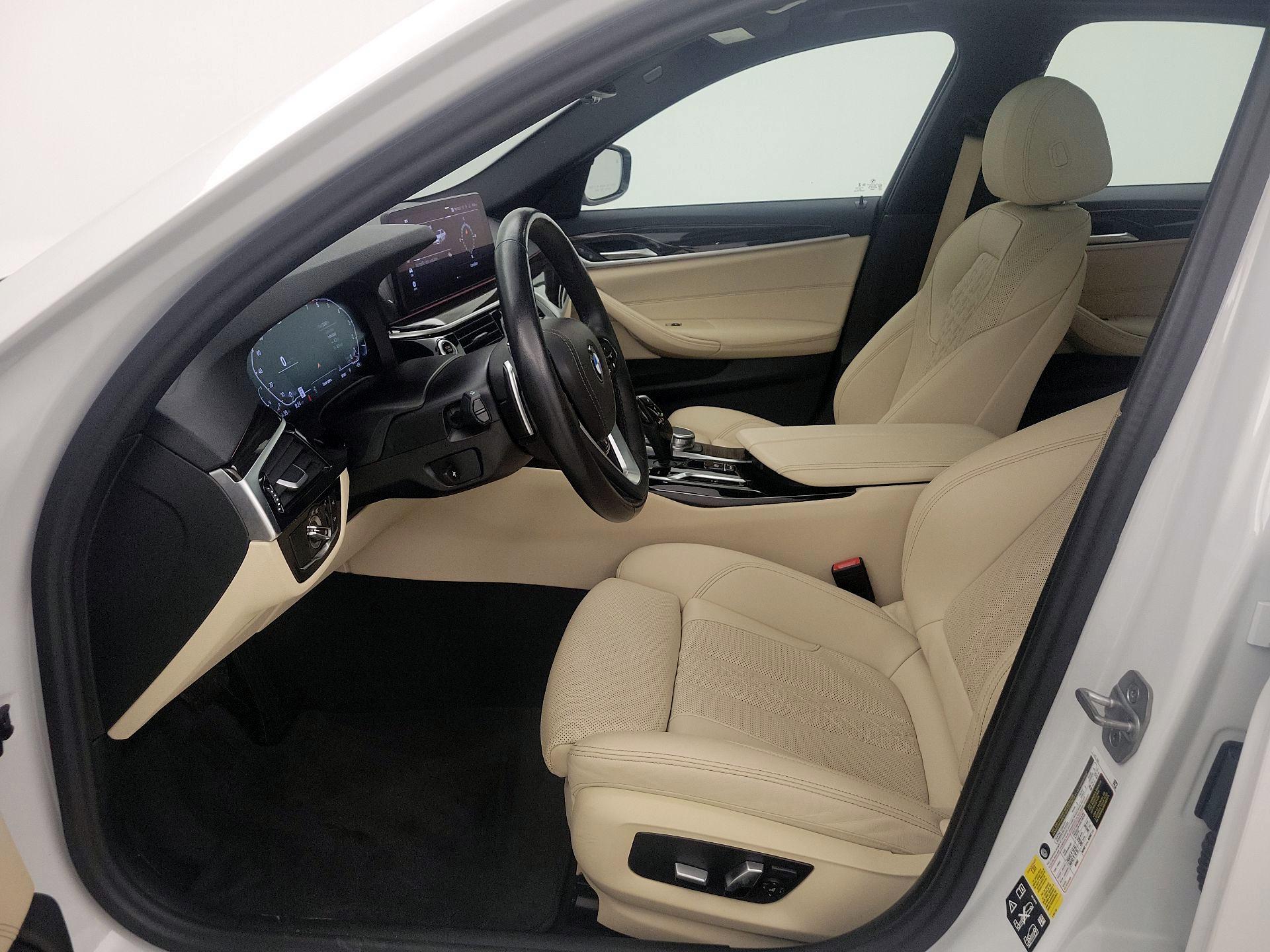 Thumbnail: 2023 BMW 5 Series - 11