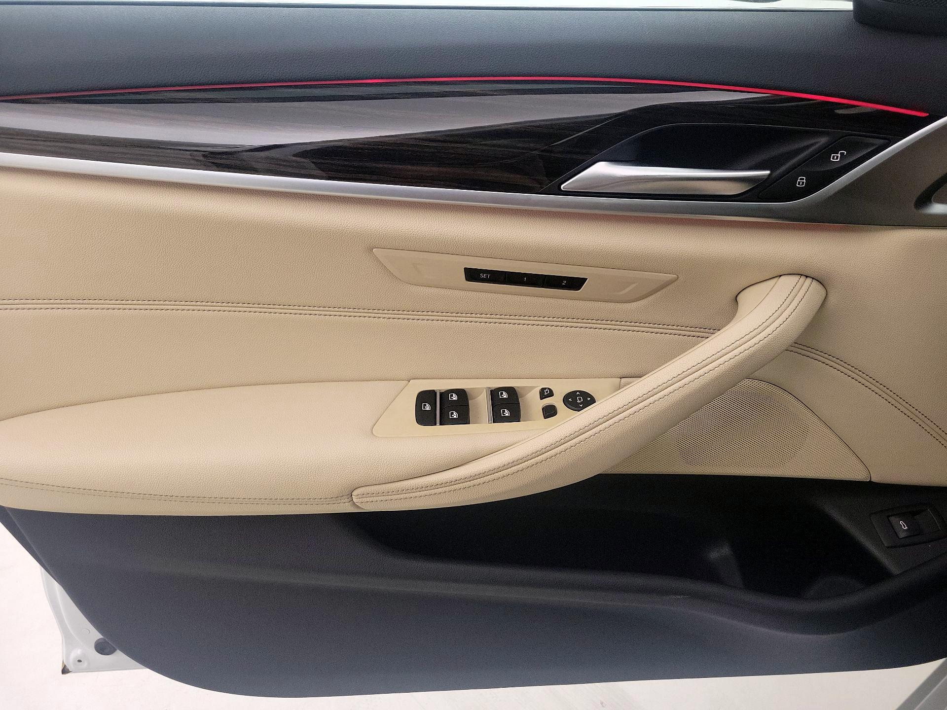 Thumbnail: 2023 BMW 5 Series - 12