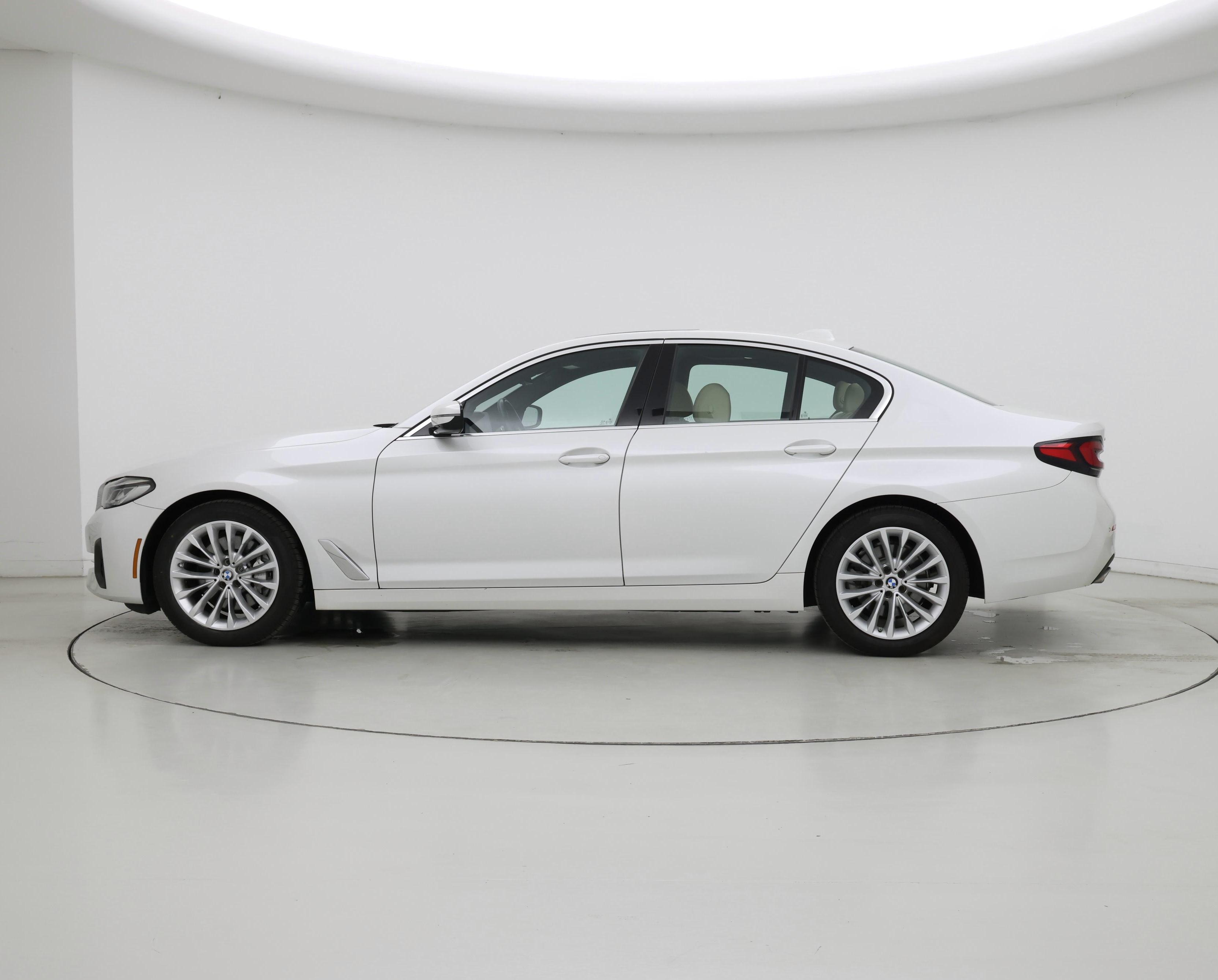 Thumbnail: 2023 BMW 5 Series - 3