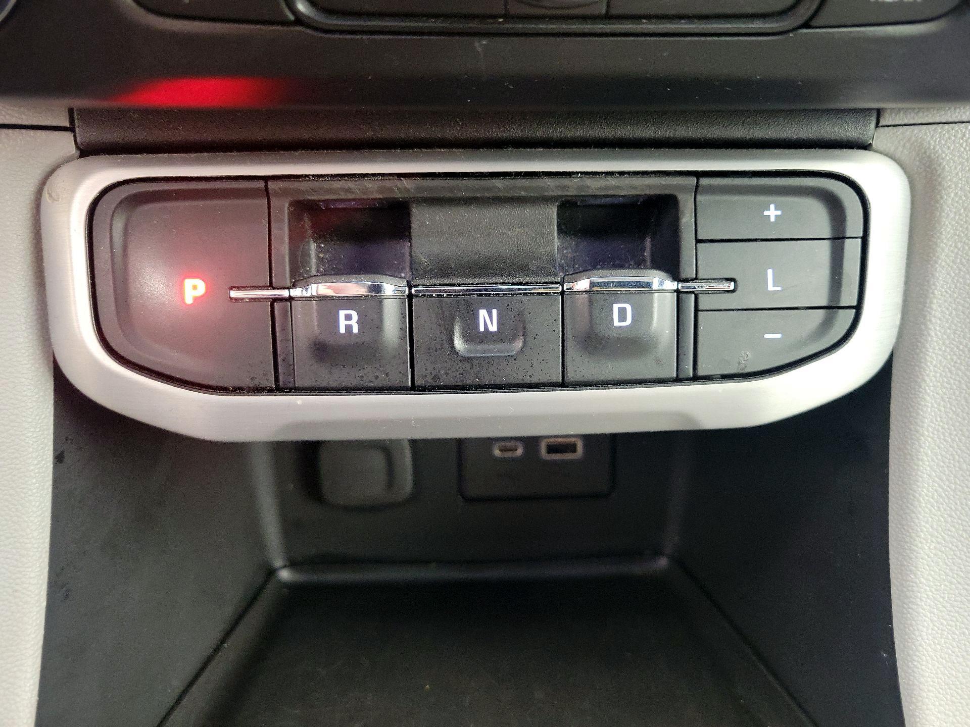 Thumbnail: 2023 GMC Acadia - 17