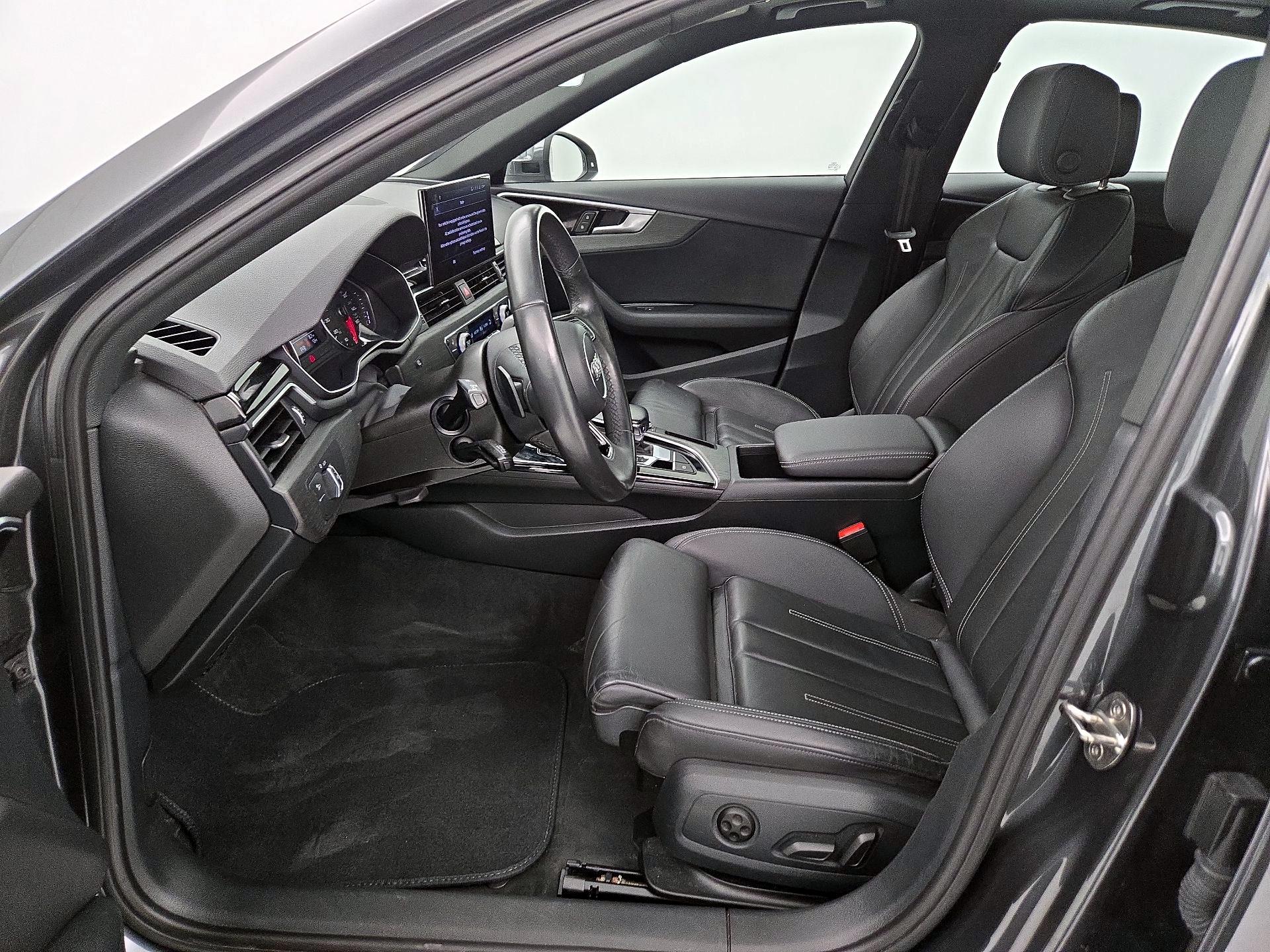 Thumbnail: 2023 Audi A4 - 11