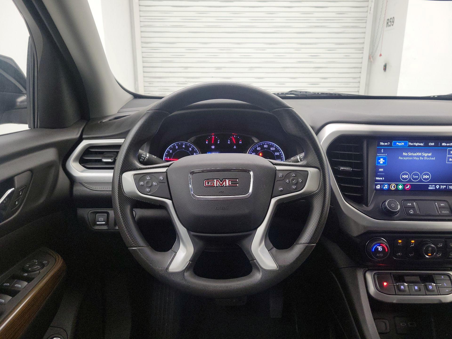 Thumbnail: 2023 GMC Acadia - 10