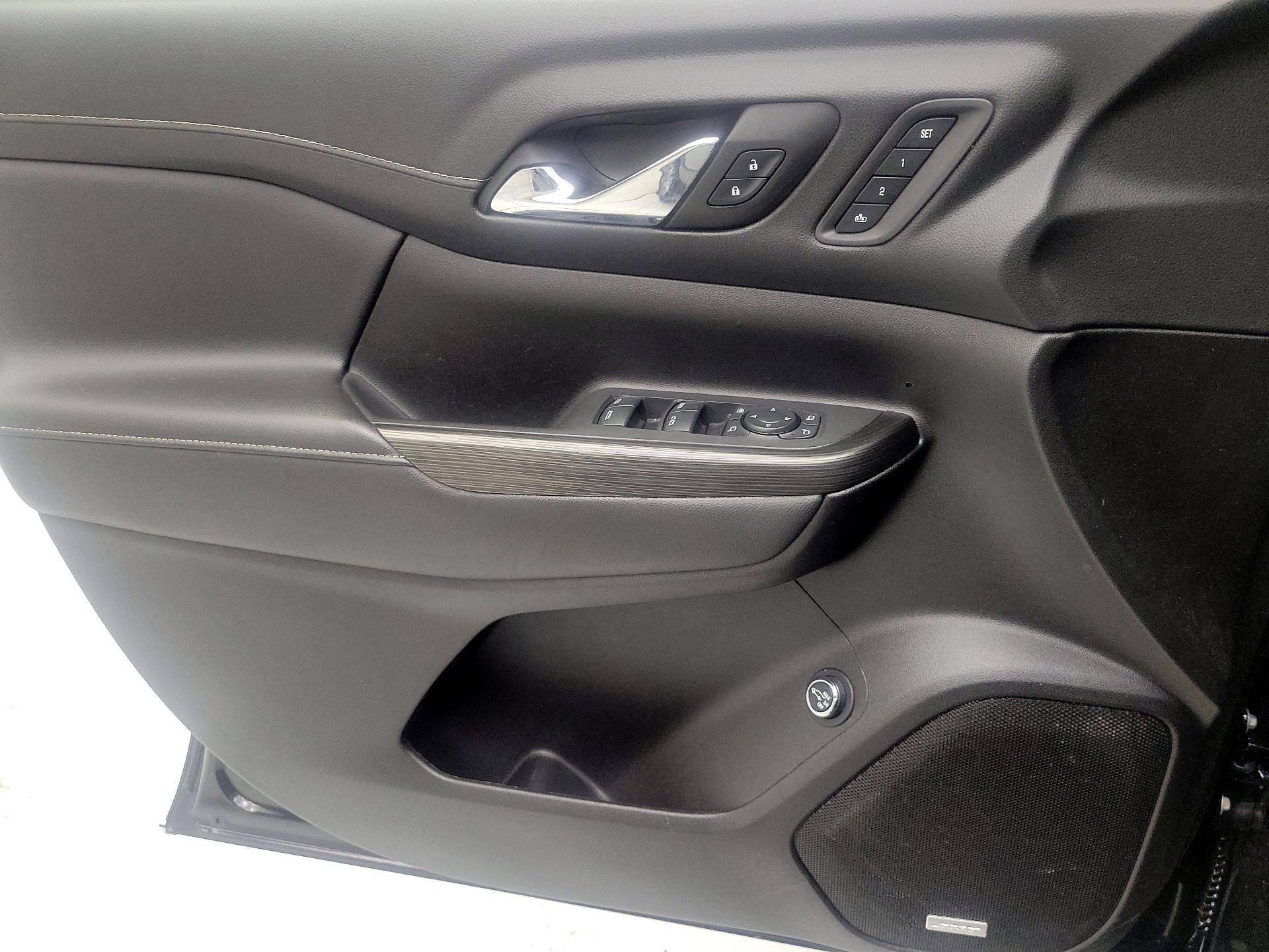 Thumbnail: 2023 GMC Acadia - 10