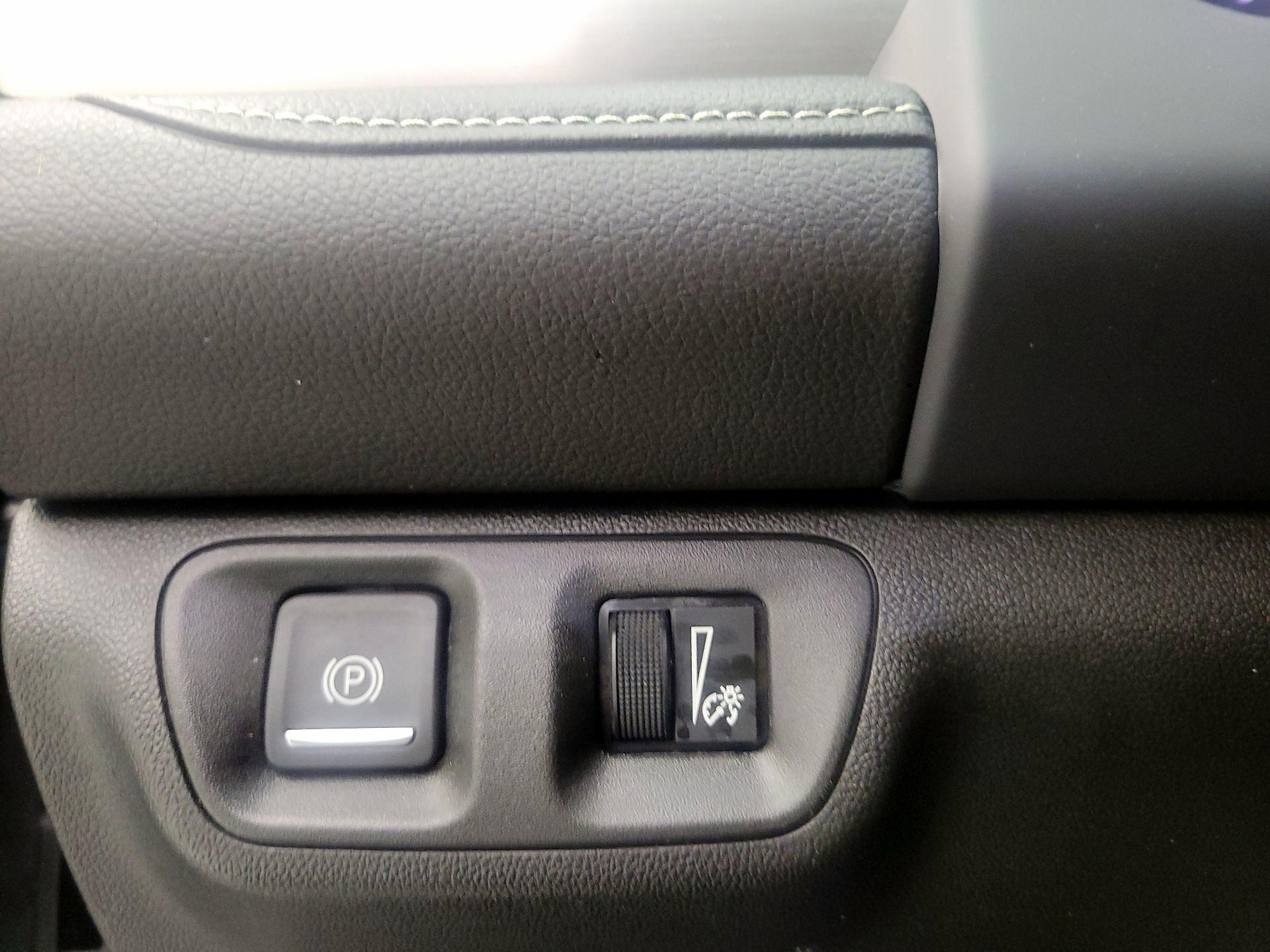 Thumbnail: 2023 GMC Acadia - 11