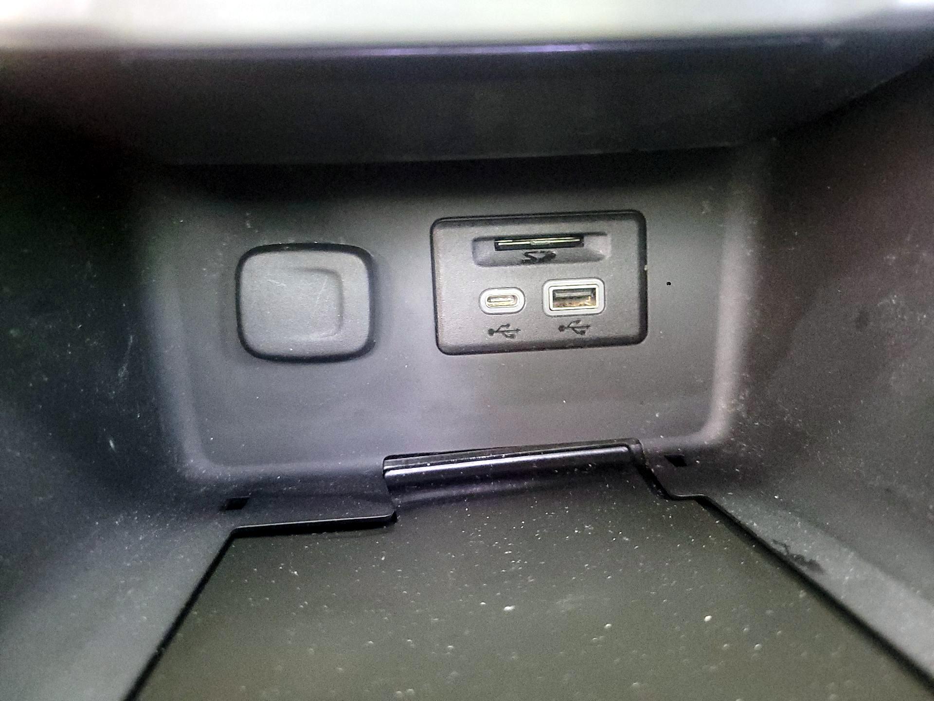 Thumbnail: 2023 GMC Acadia - 17