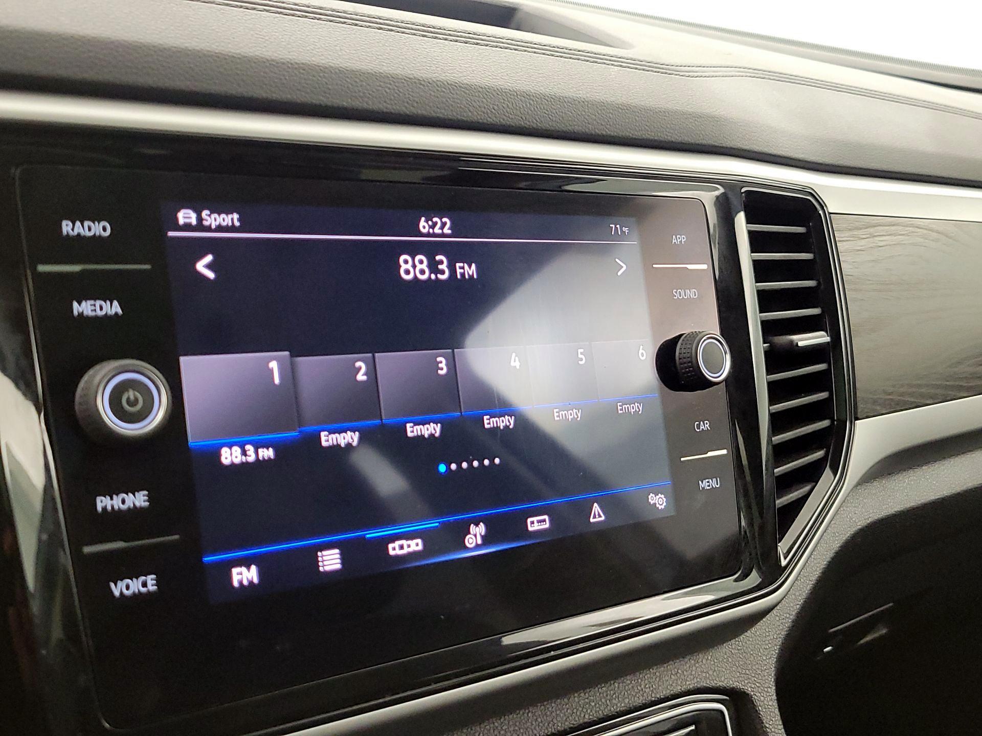 Thumbnail: 2022 Volkswagen Atlas - 15