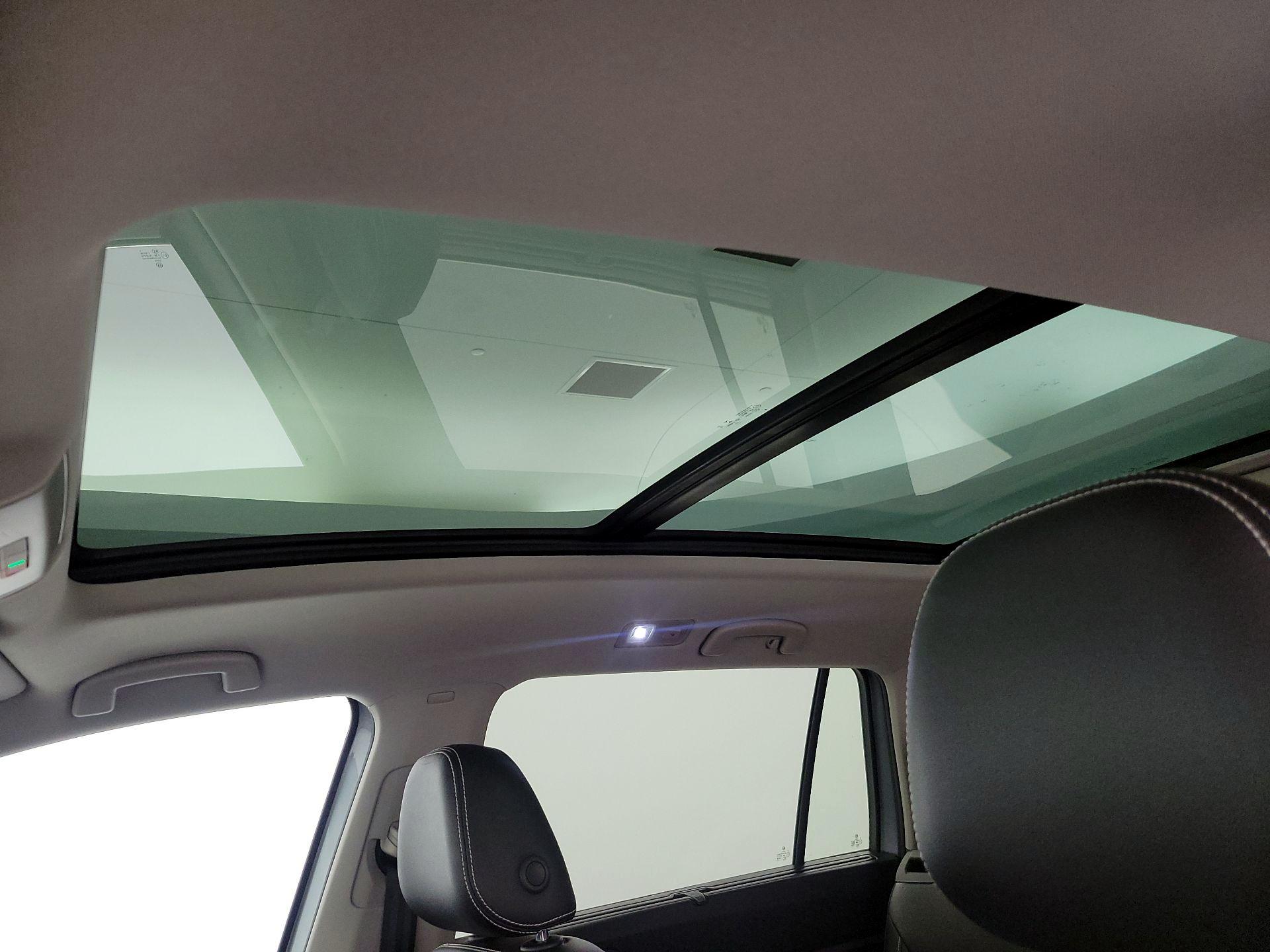 Thumbnail: 2022 Volkswagen Atlas - 19