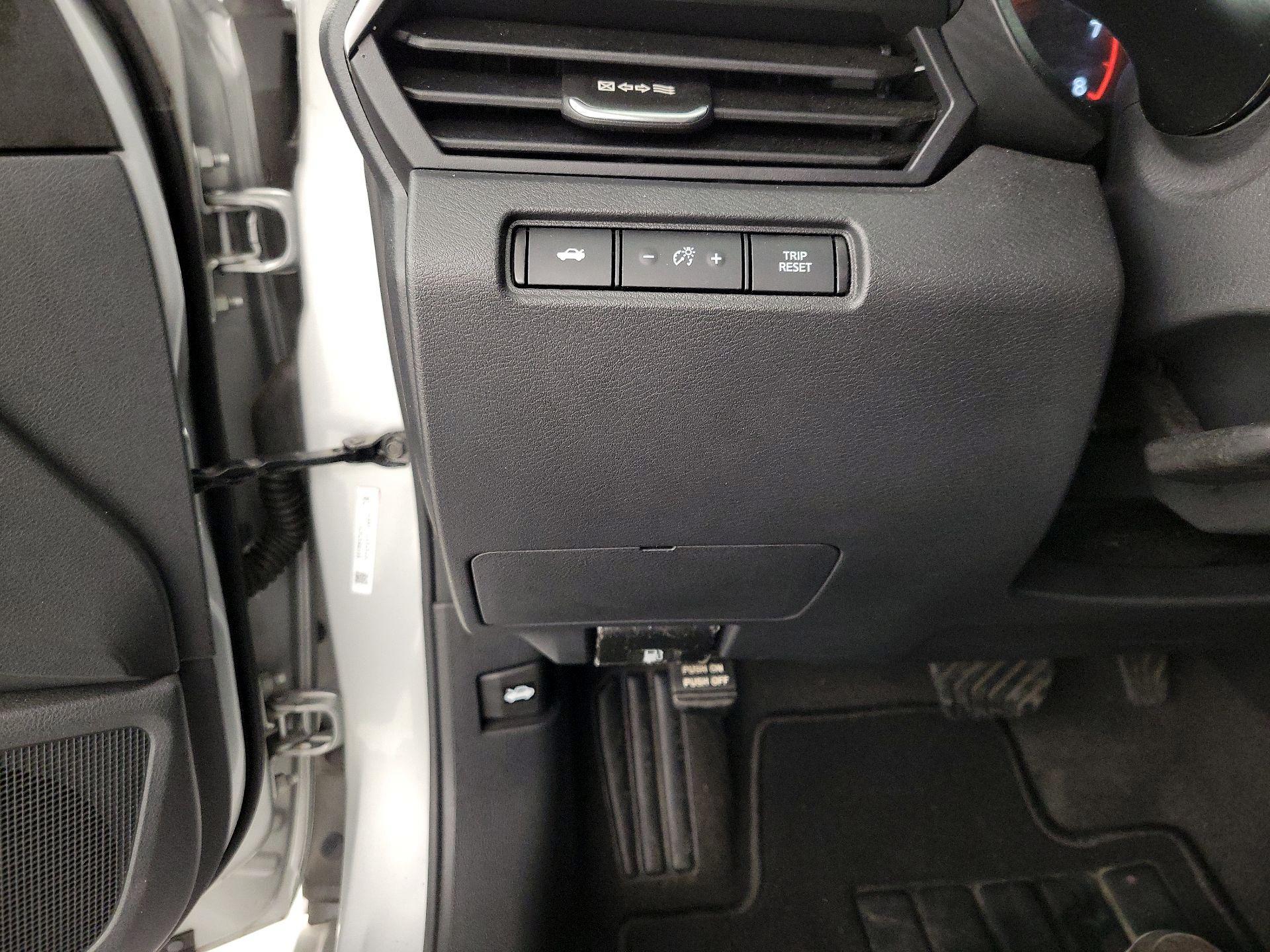 Thumbnail: 2022 Nissan Altima - 13