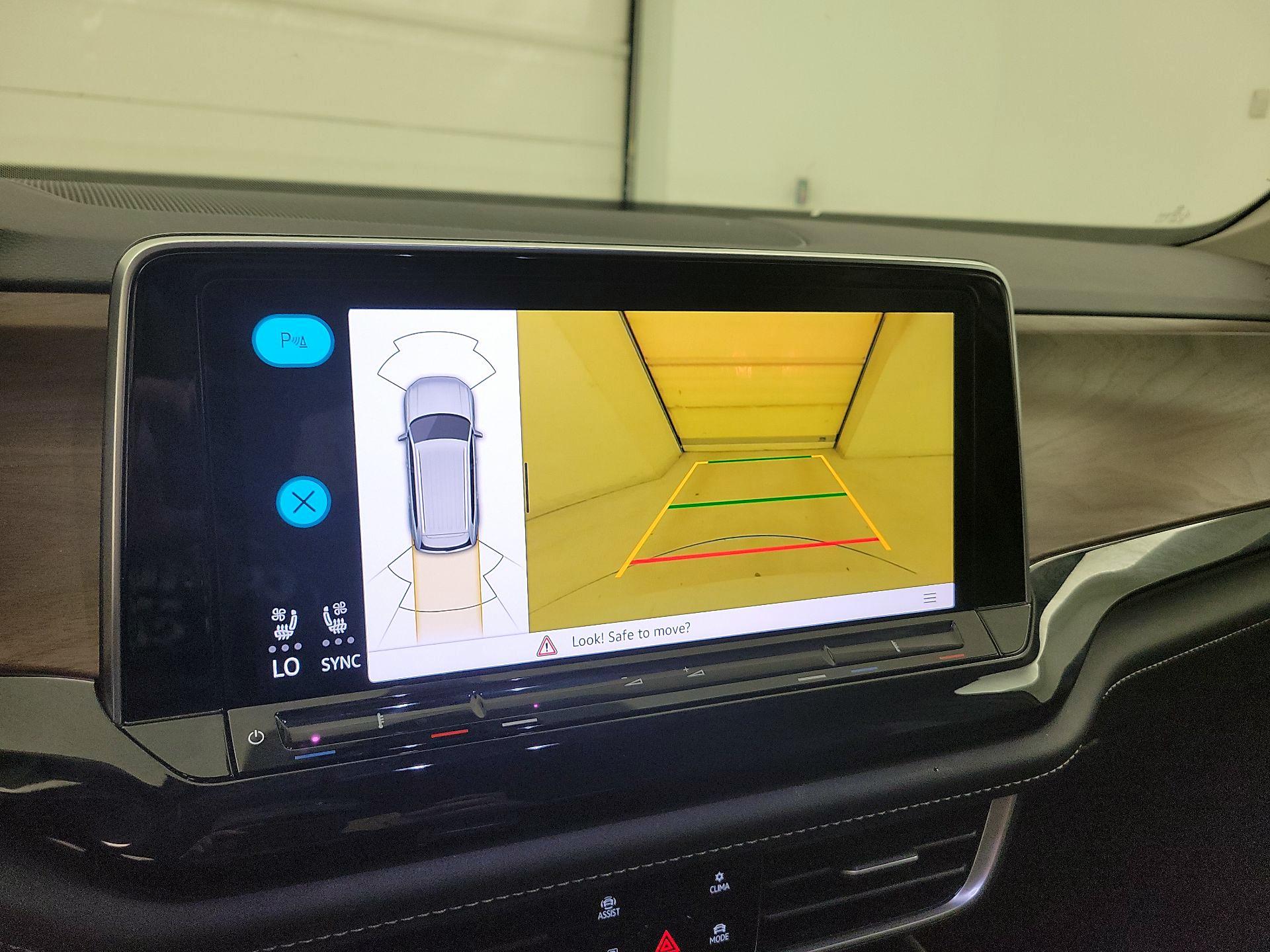 Thumbnail: 2024 Volkswagen Atlas - 14