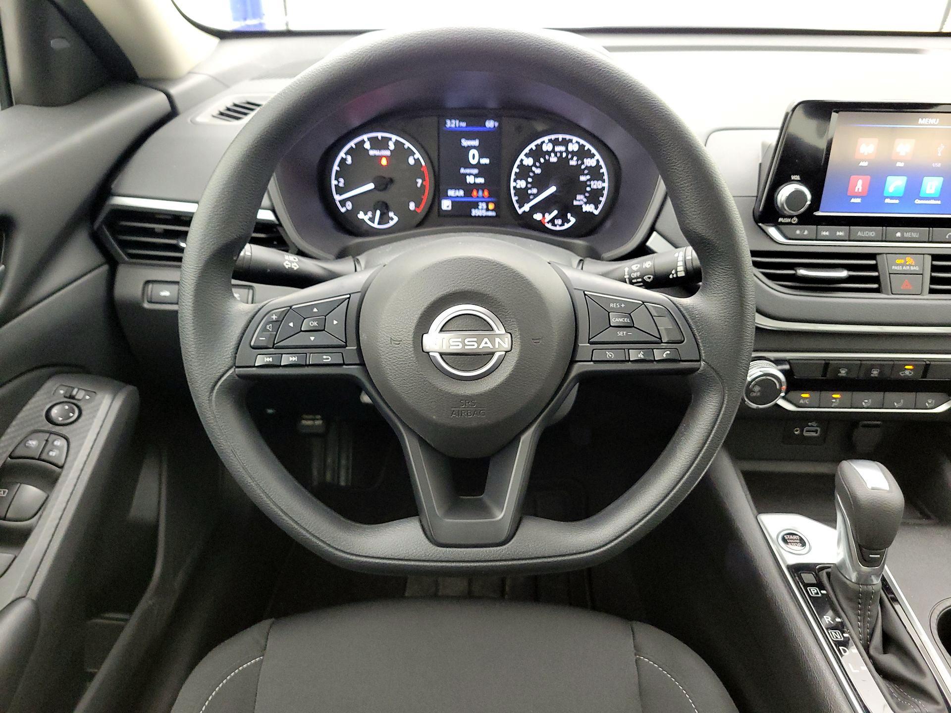 Thumbnail: 2024 Nissan Altima - 10