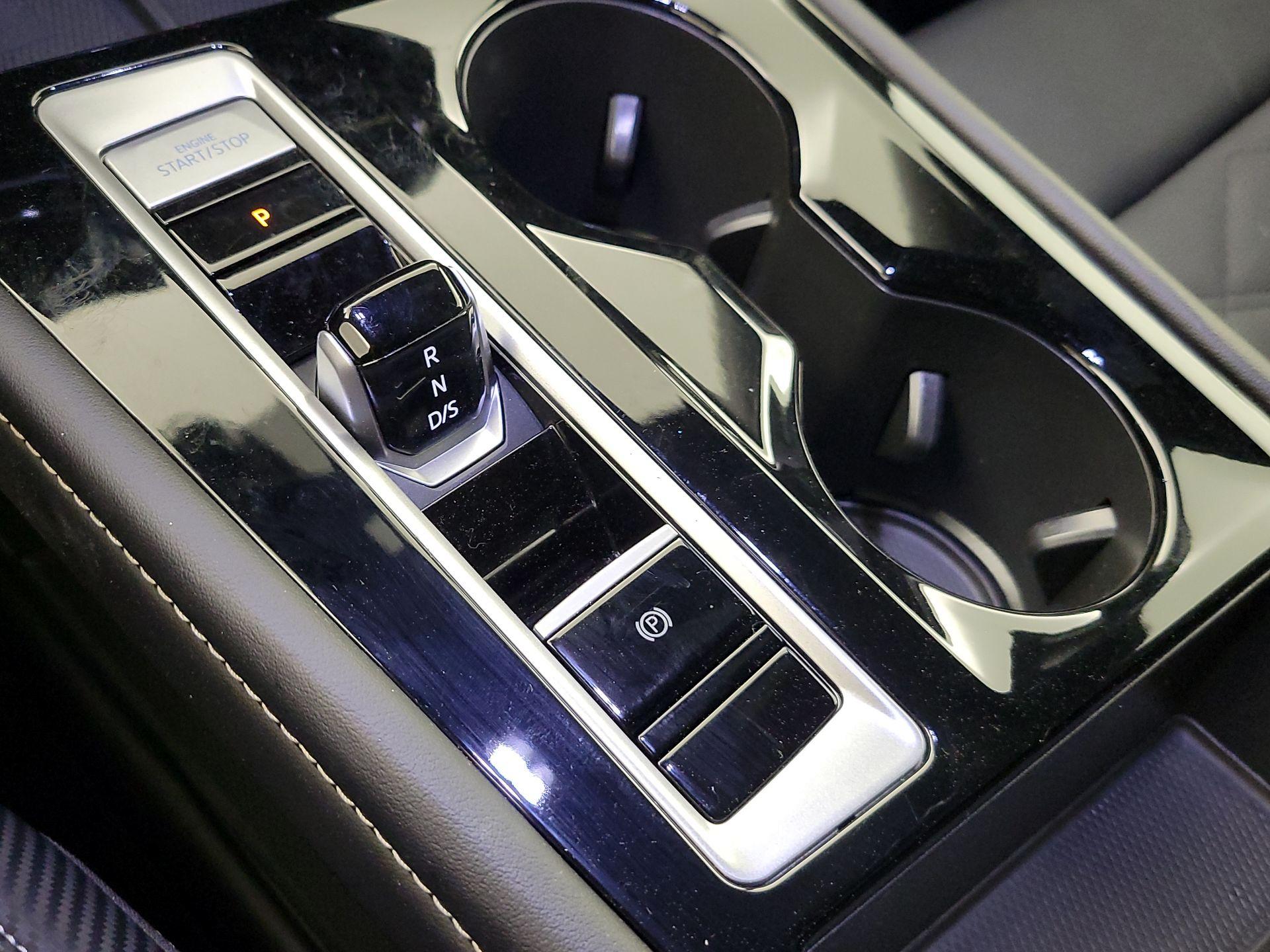 Thumbnail: 2024 Volkswagen Atlas - 17