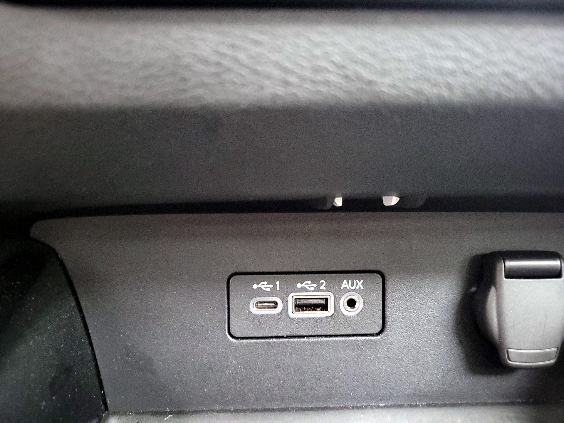 Thumbnail: 2022 Nissan Altima - 17