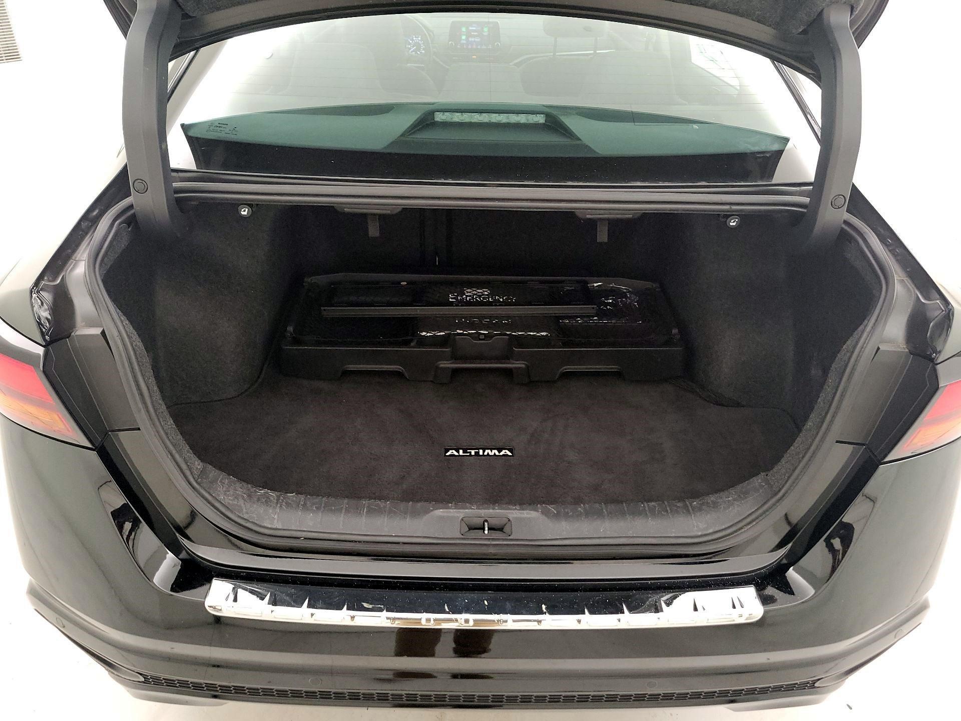 Thumbnail: 2022 Nissan Altima - 20