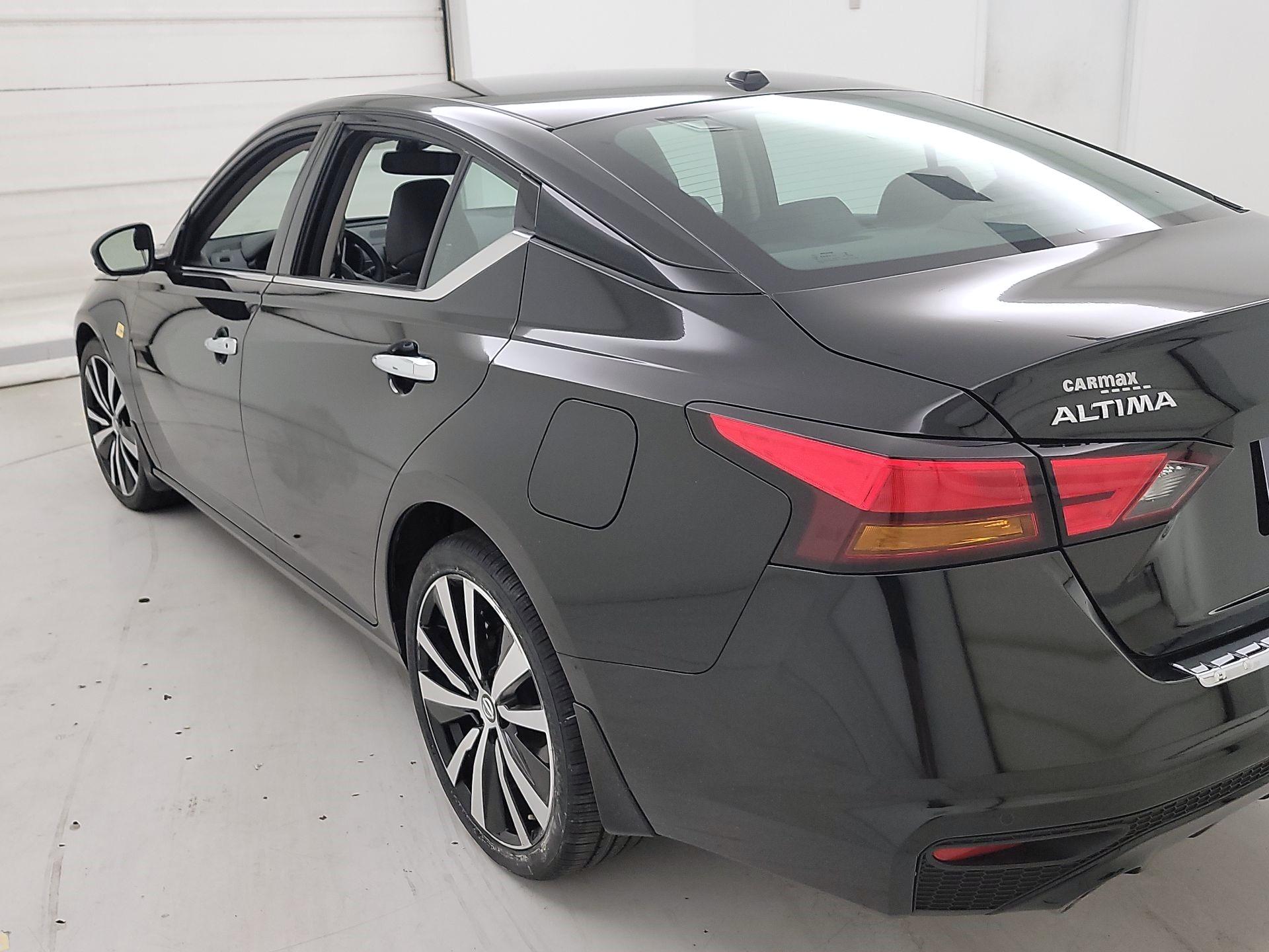 Thumbnail: 2022 Nissan Altima - 7