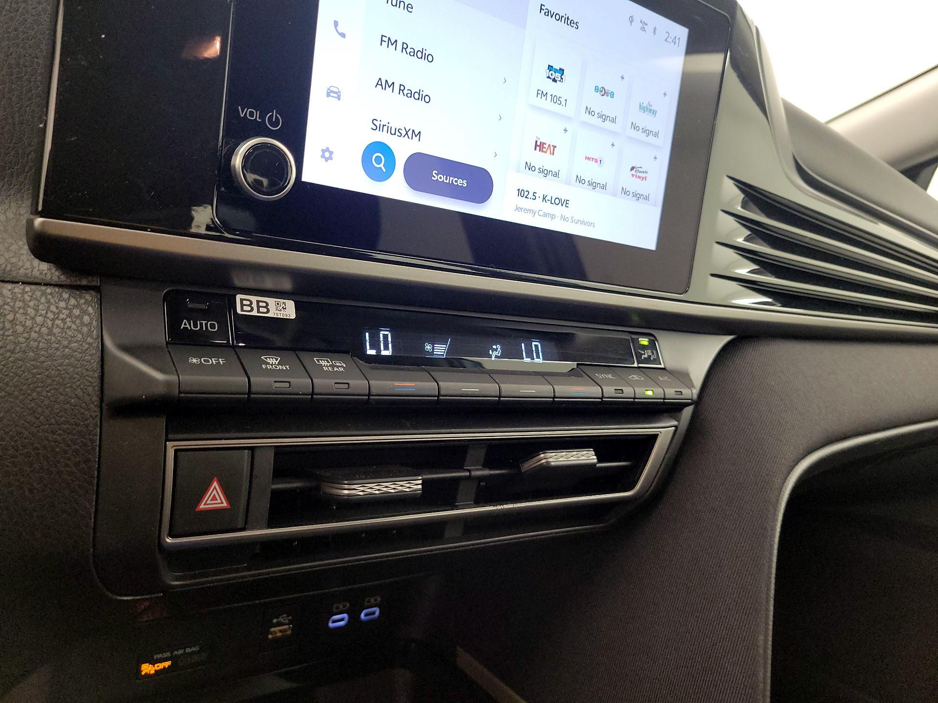 Thumbnail: 2025 Toyota Camry - 14