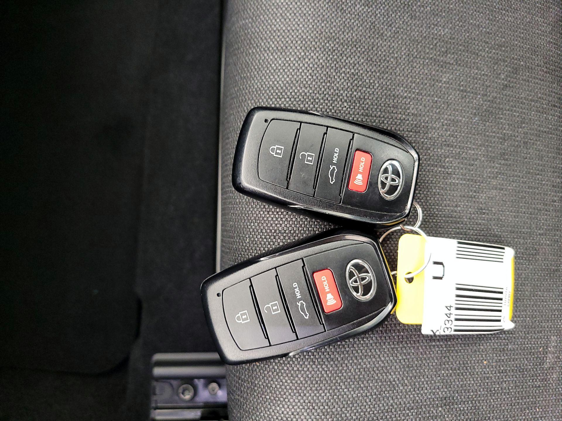 Thumbnail: 2025 Toyota Camry - 20