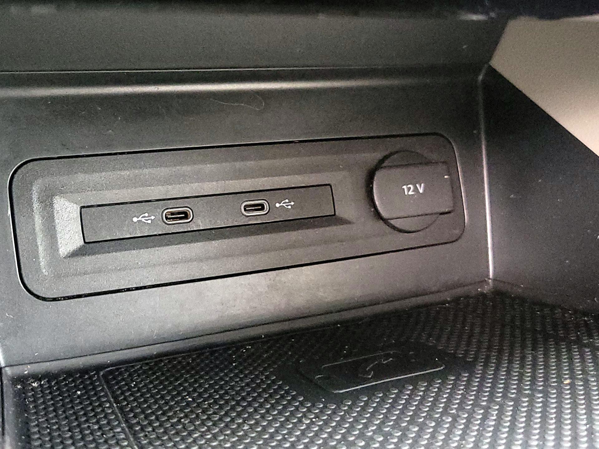 Thumbnail: 2023 Volkswagen Atlas - 18