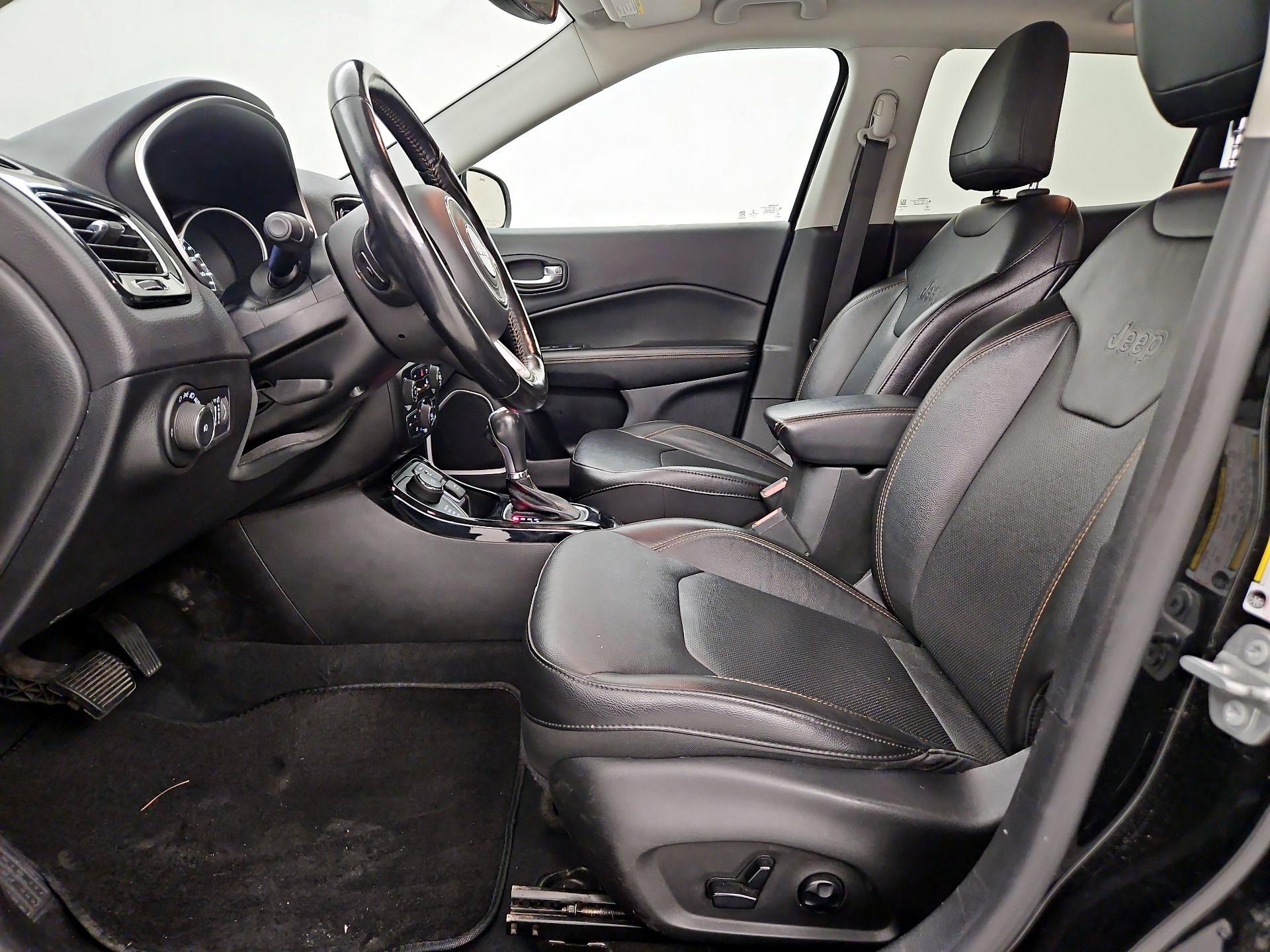 Thumbnail: 2021 Jeep Compass - 11