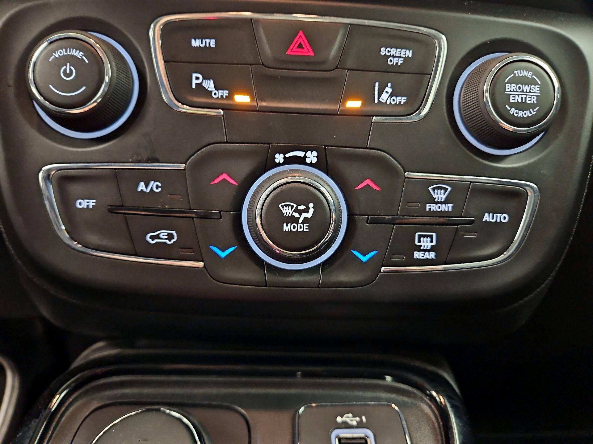 Thumbnail: 2021 Jeep Compass - 16