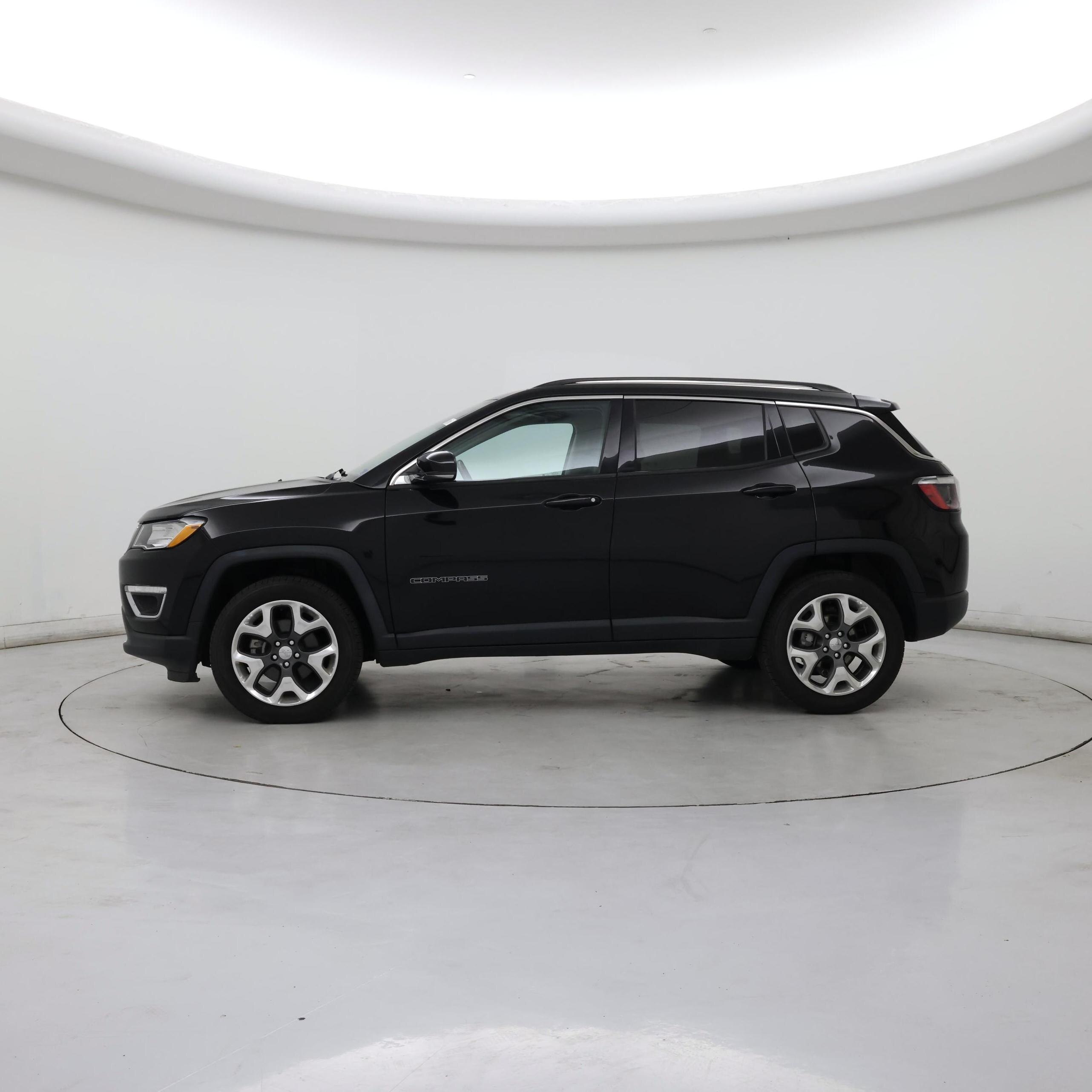 Thumbnail: 2021 Jeep Compass - 3