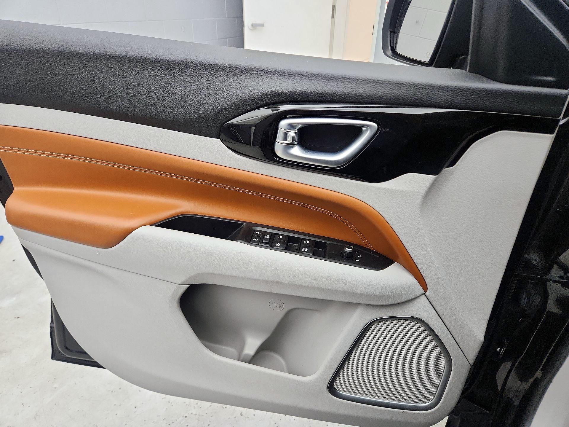 Thumbnail: 2022 Jeep Compass - 12