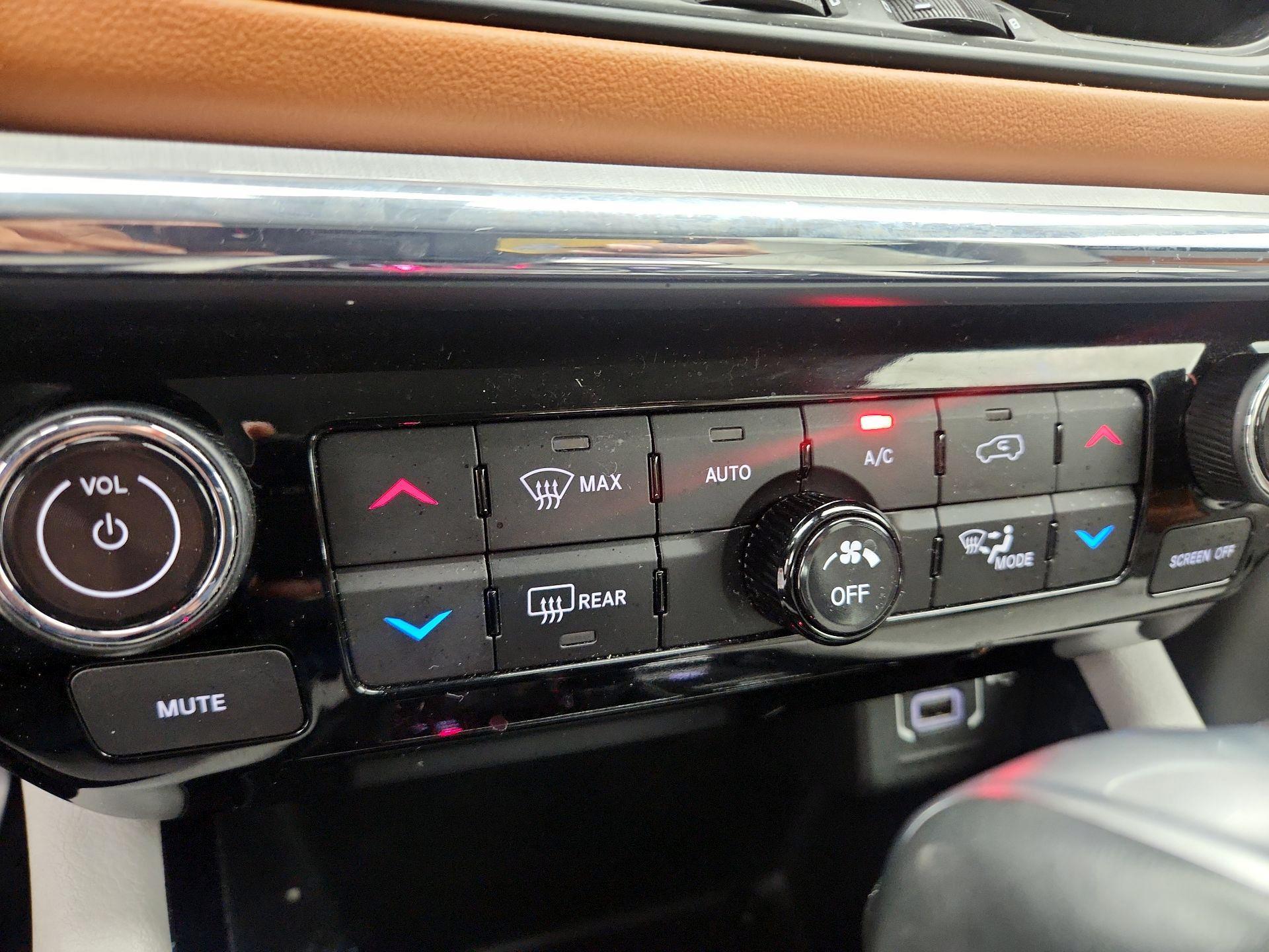 Thumbnail: 2022 Jeep Compass - 16