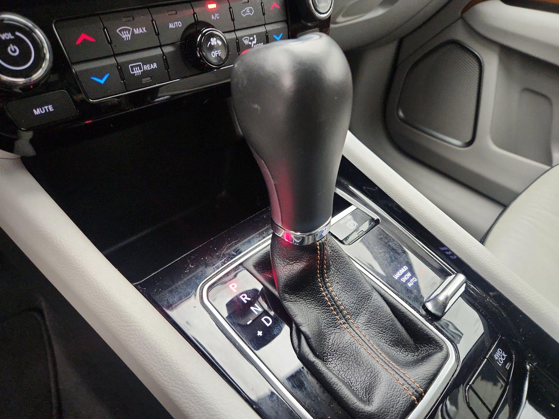 Thumbnail: 2022 Jeep Compass - 17