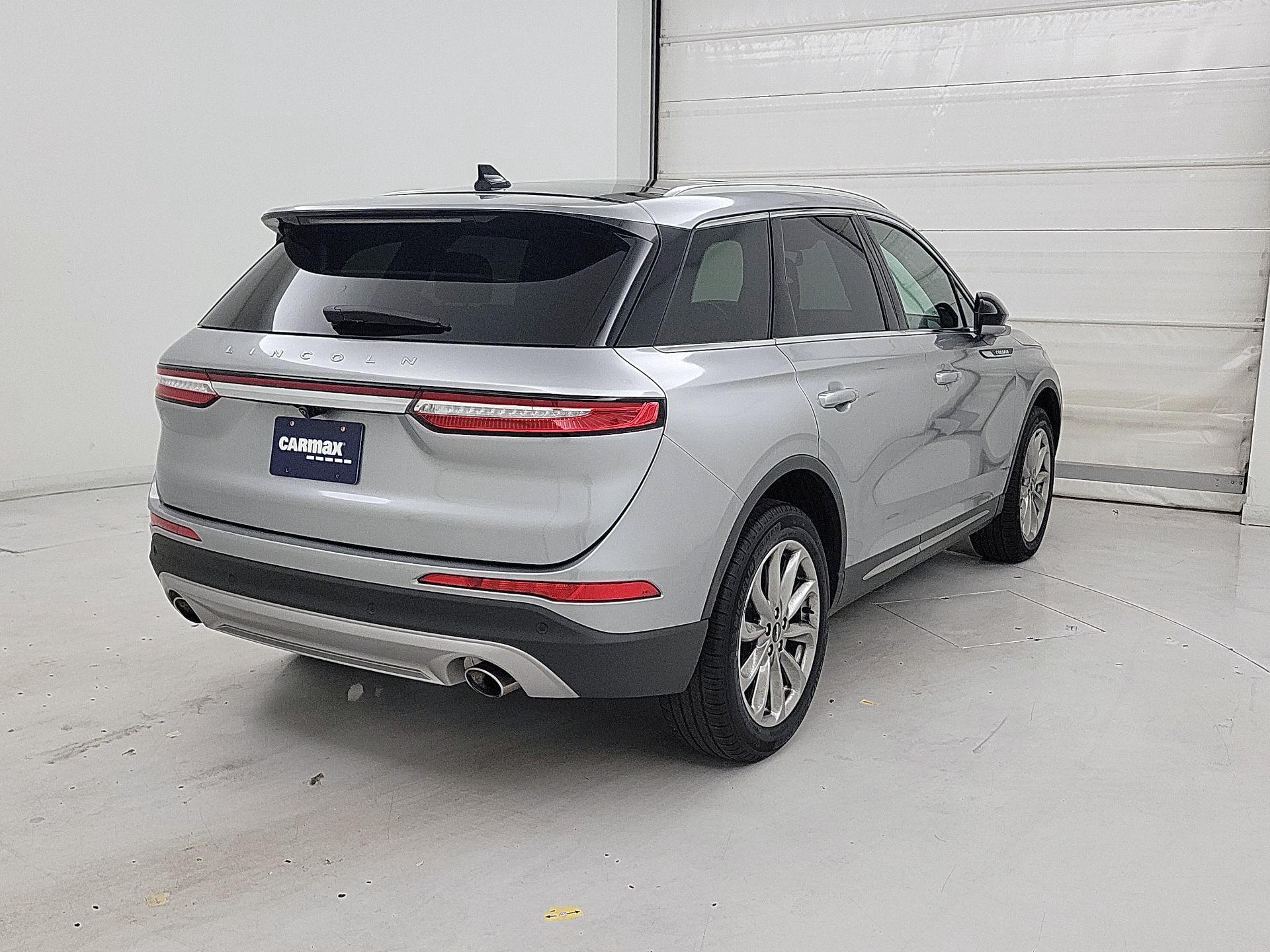 Thumbnail: 2022 Lincoln Corsair - 5