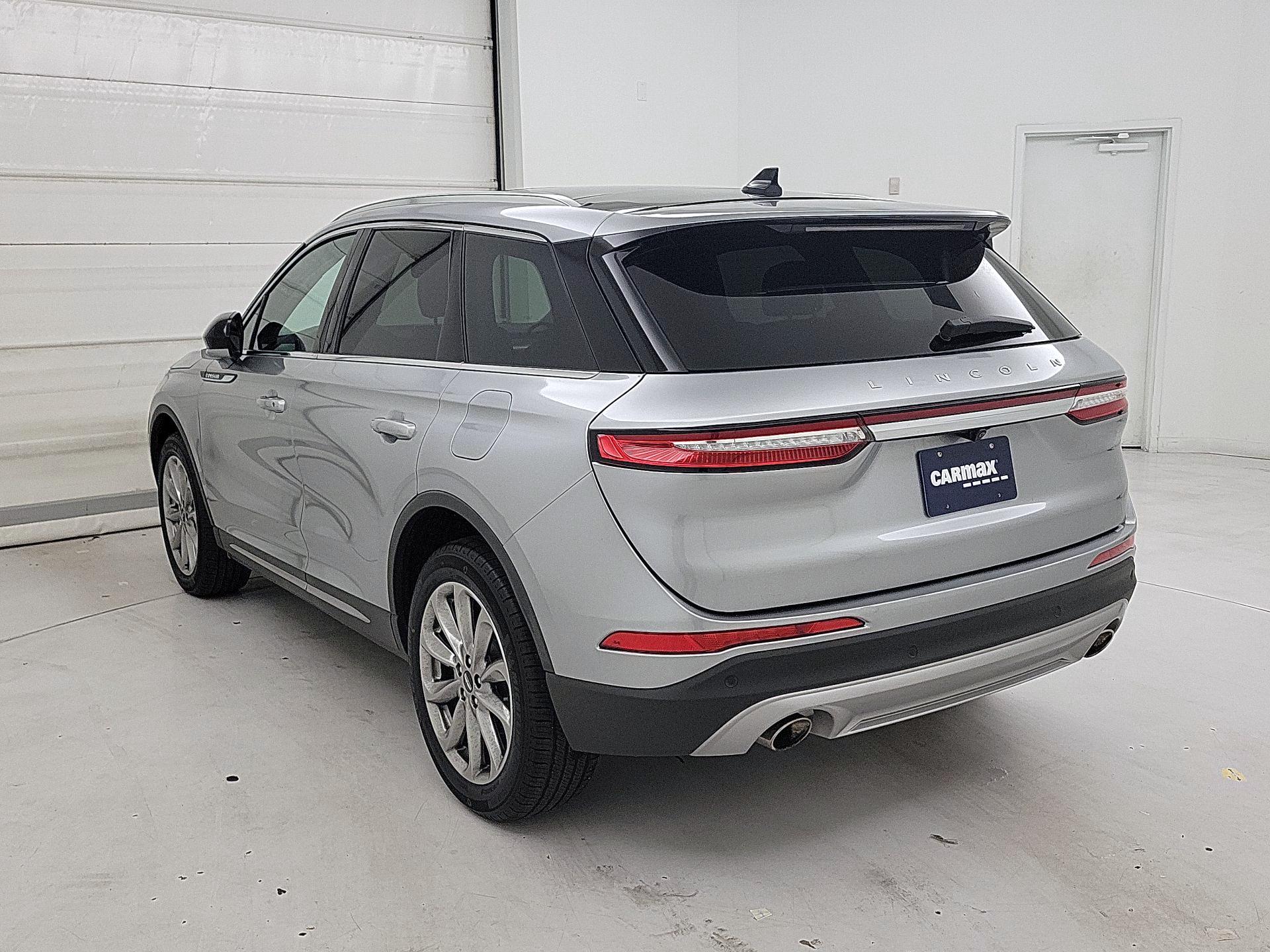 Thumbnail: 2022 Lincoln Corsair - 7