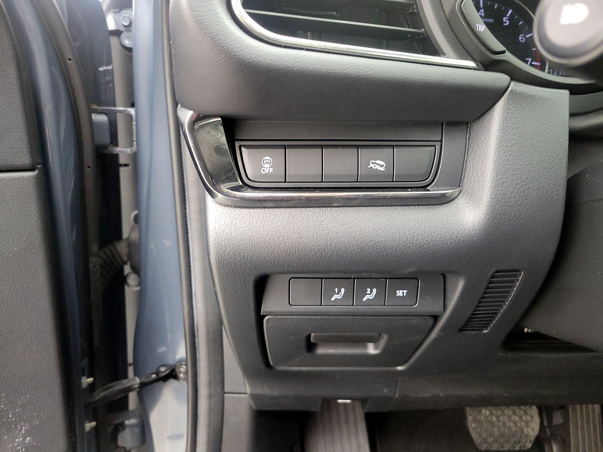 Thumbnail: 2023 Mazda CX-30 - 13