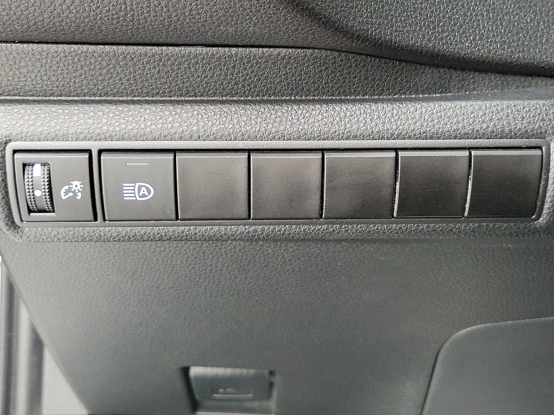 Thumbnail: 2022 Toyota Corolla - 13