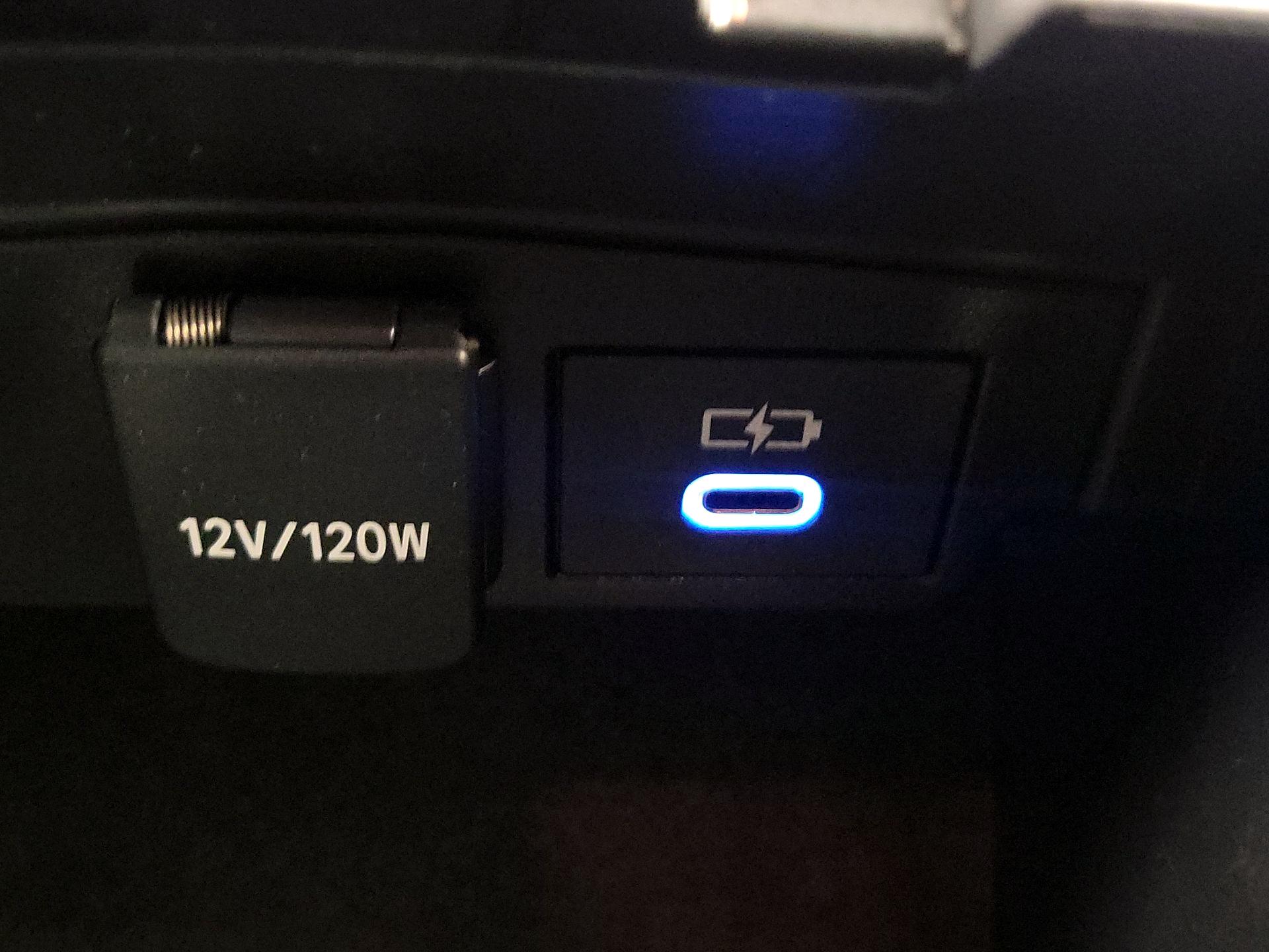 Thumbnail: 2022 Toyota Corolla - 18