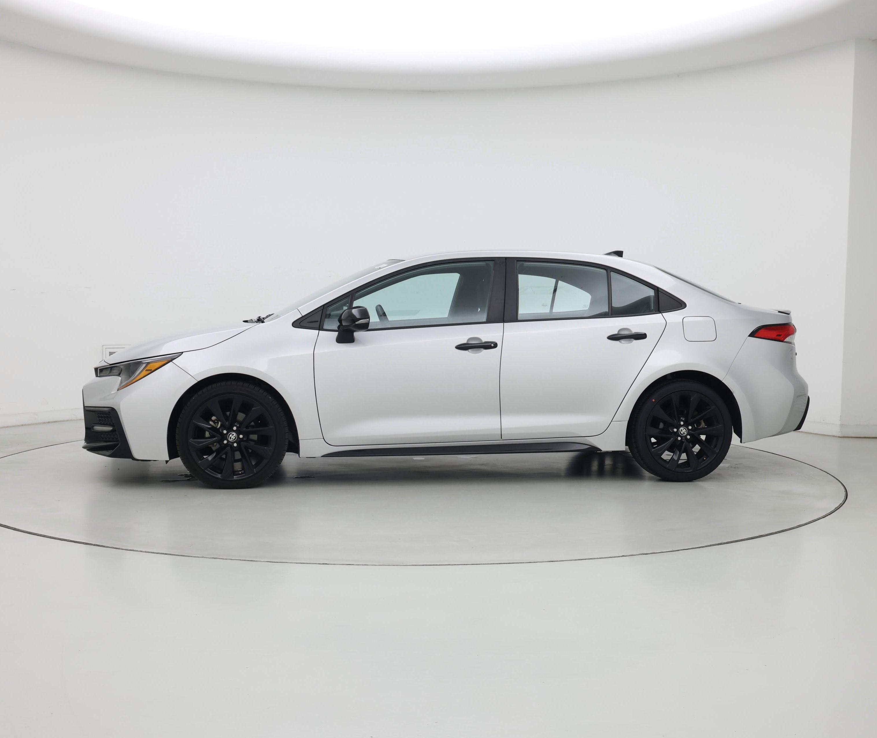 Thumbnail: 2022 Toyota Corolla - 3