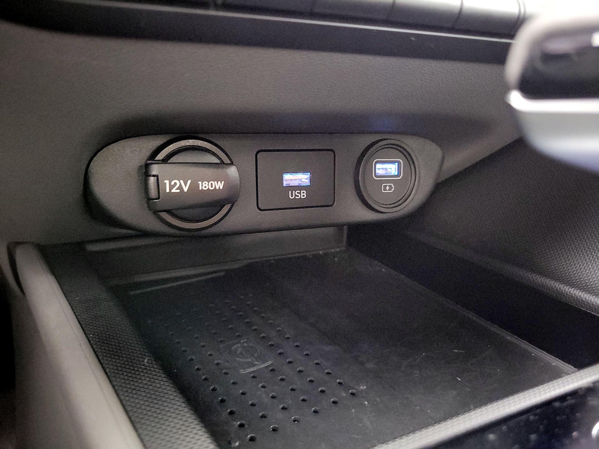 Thumbnail: 2023 Hyundai Elantra - 17