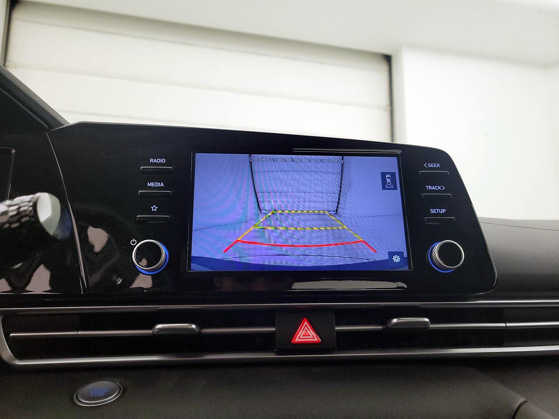 Thumbnail: 2021 Hyundai Elantra - 14