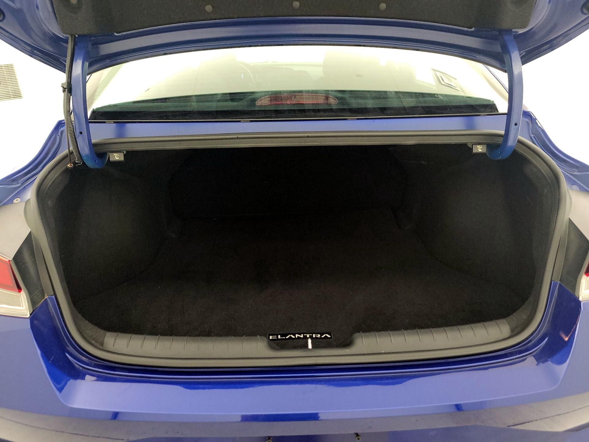 Thumbnail: 2021 Hyundai Elantra - 20