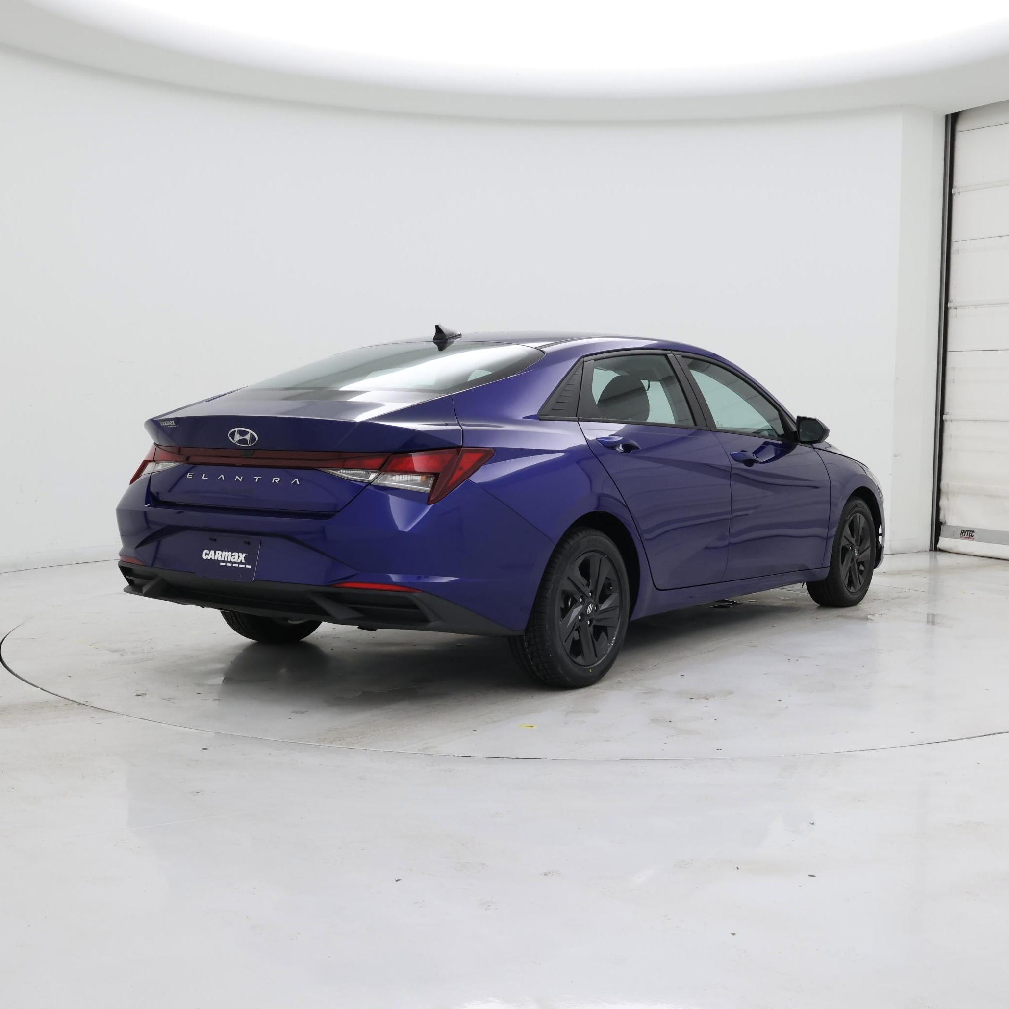 Thumbnail: 2021 Hyundai Elantra - 8