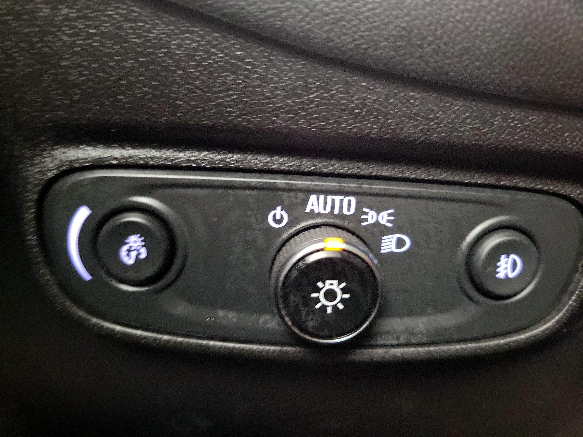 Thumbnail: 2022 Chevrolet Equinox - 13